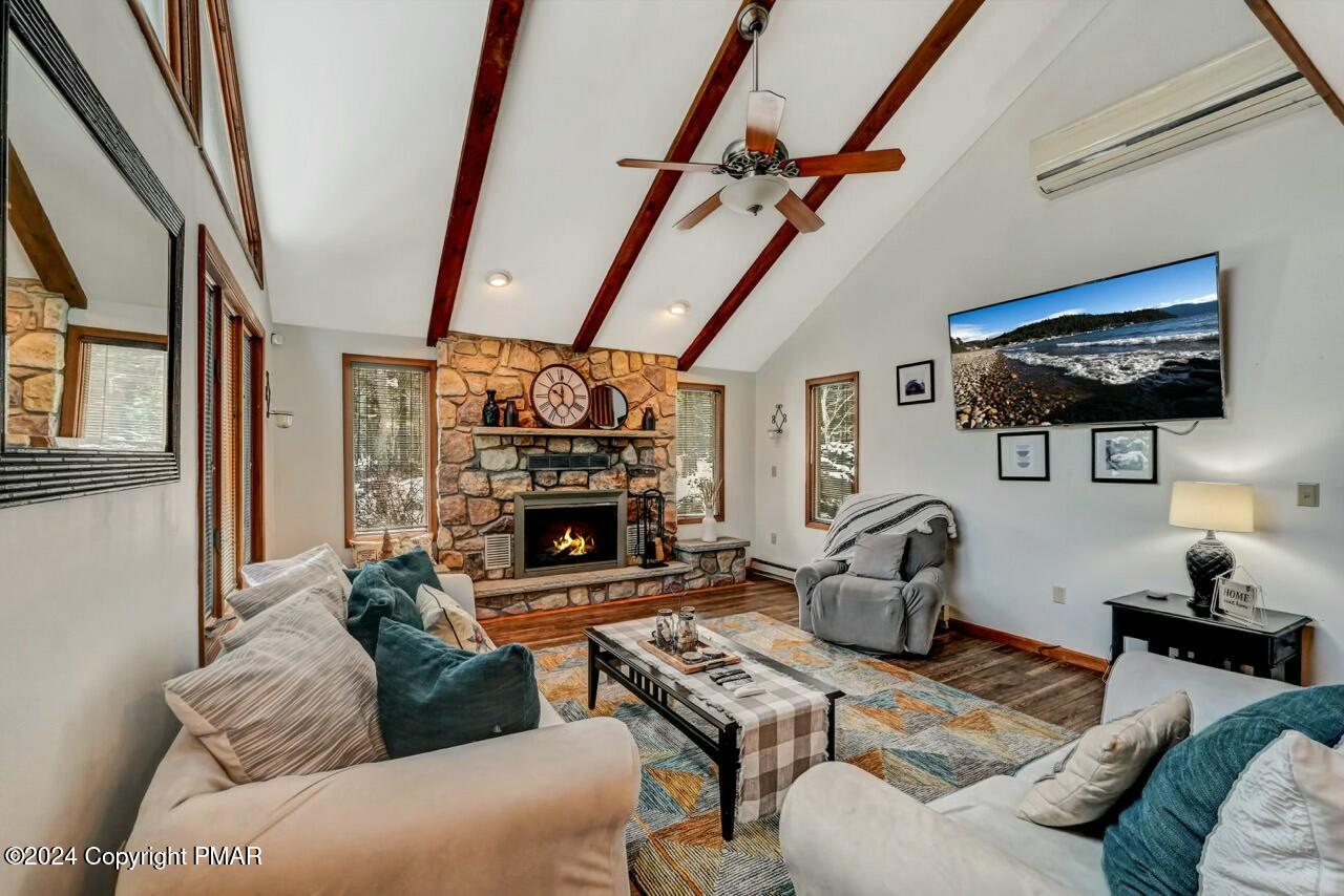 Lake Harmony, Pennsylvania, 18624, United States, 3 Bedrooms Bedrooms, ,2 BathroomsBathrooms,Residential,For Sale,1688496