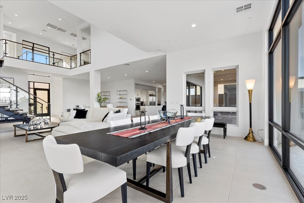 Las Vegas, Nevada, 89135, United States, 5 Bedrooms Bedrooms, ,6 BathroomsBathrooms,Residential,For Sale,1987610