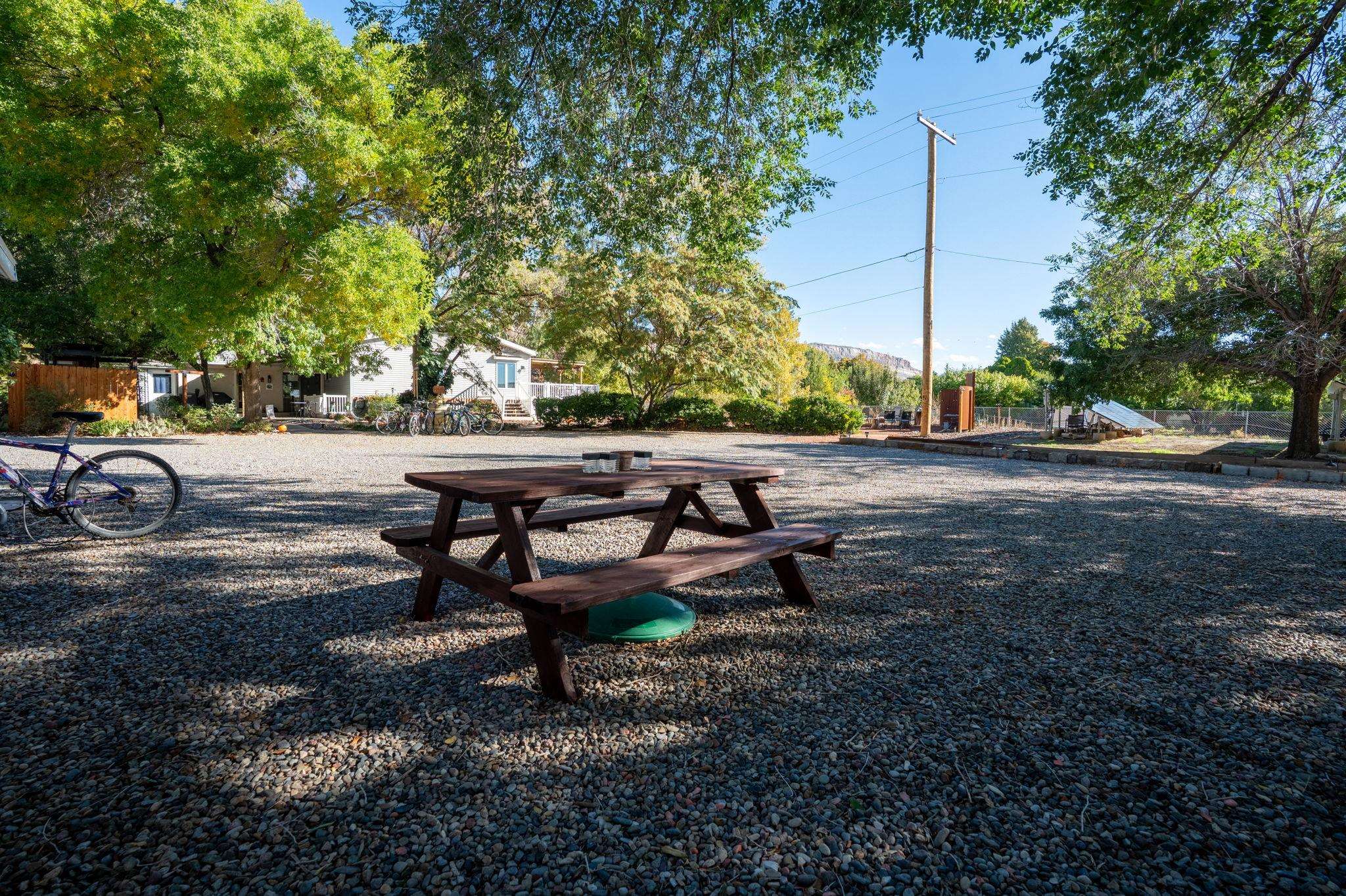 Palisade, Colorado, 81526, United States, 5 Bedrooms Bedrooms, ,6 BathroomsBathrooms,Residential,For Sale,2007514