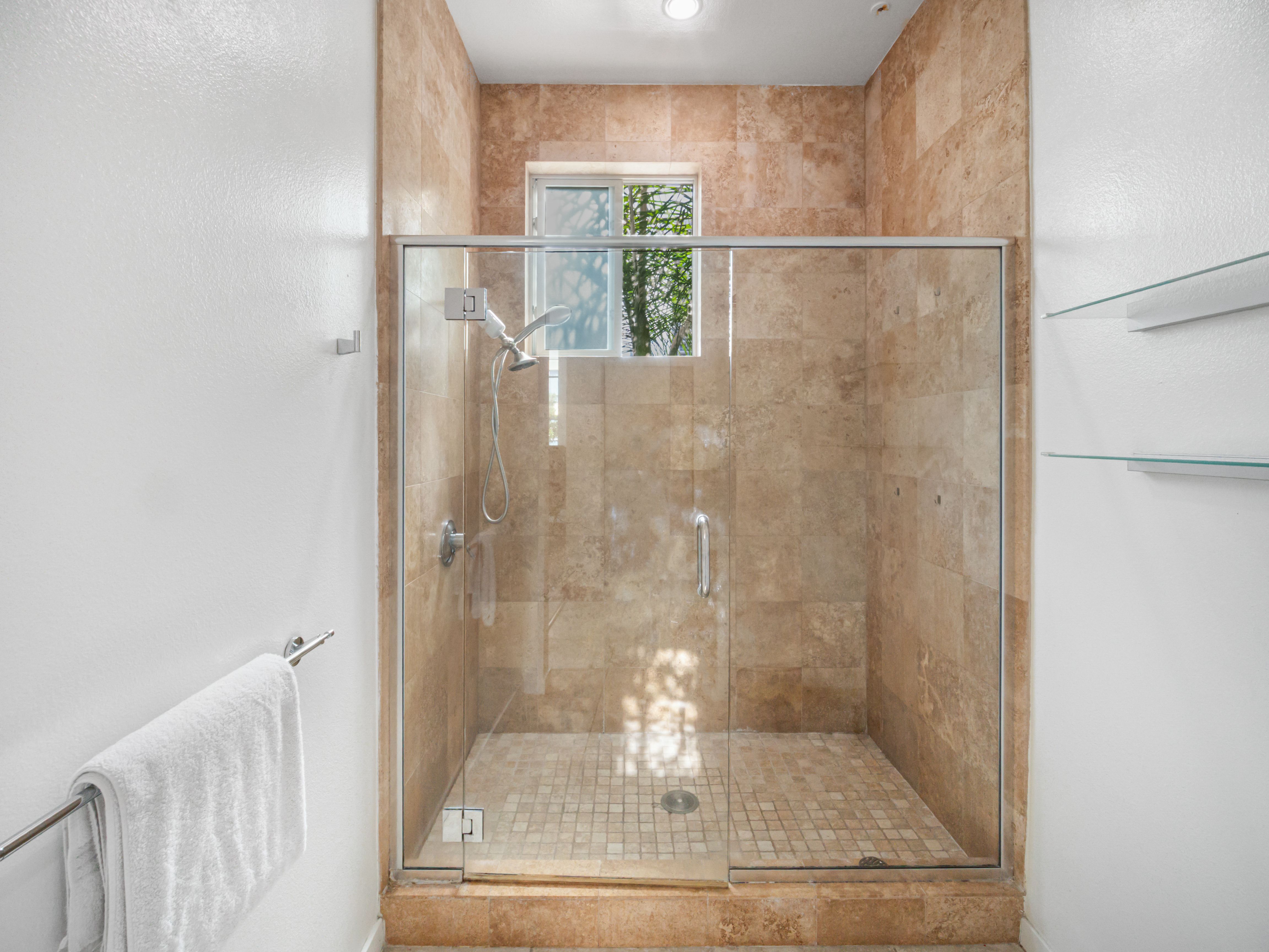  540 9th Avenue TH104, San Diego, CA 92101 - 物件實景