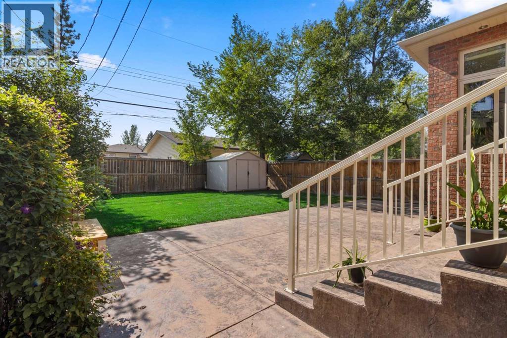 CALGARY, Alberta, T2E 2A7, CA, 5 Bedrooms Bedrooms, ,3 BathroomsBathrooms,Residential,For Sale,1947976