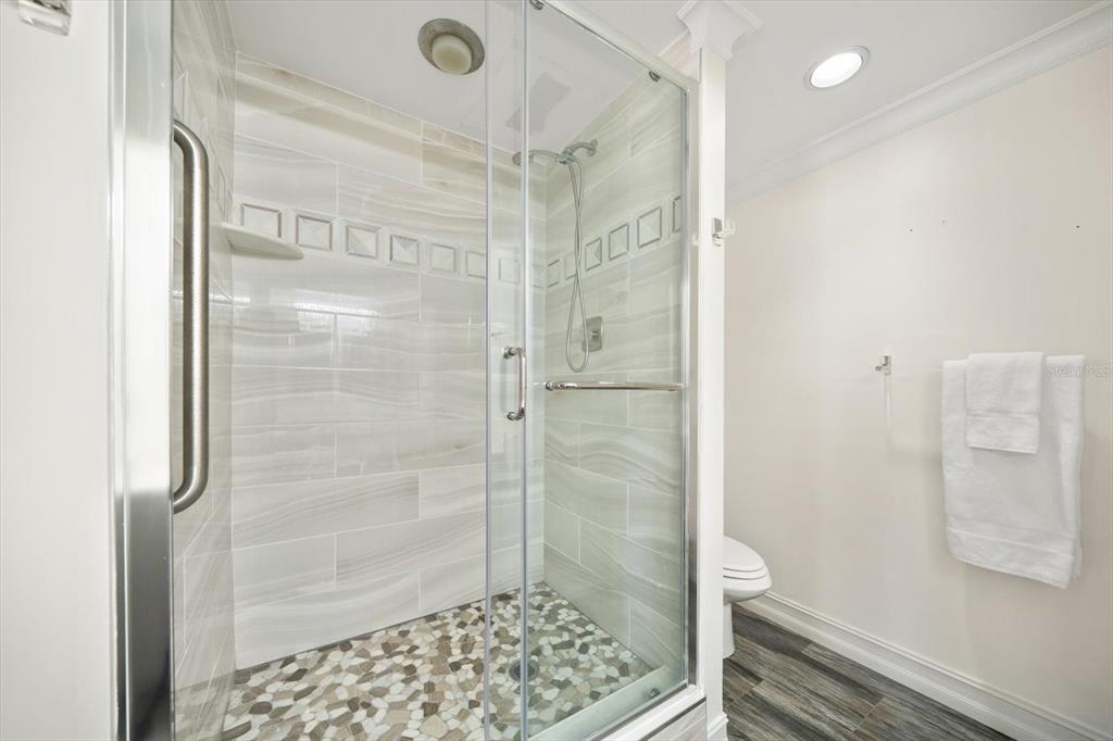 Belleair, Florida, 33756, United States, 2 Bedrooms Bedrooms, ,2 BathroomsBathrooms,Residential,For Sale,1993557