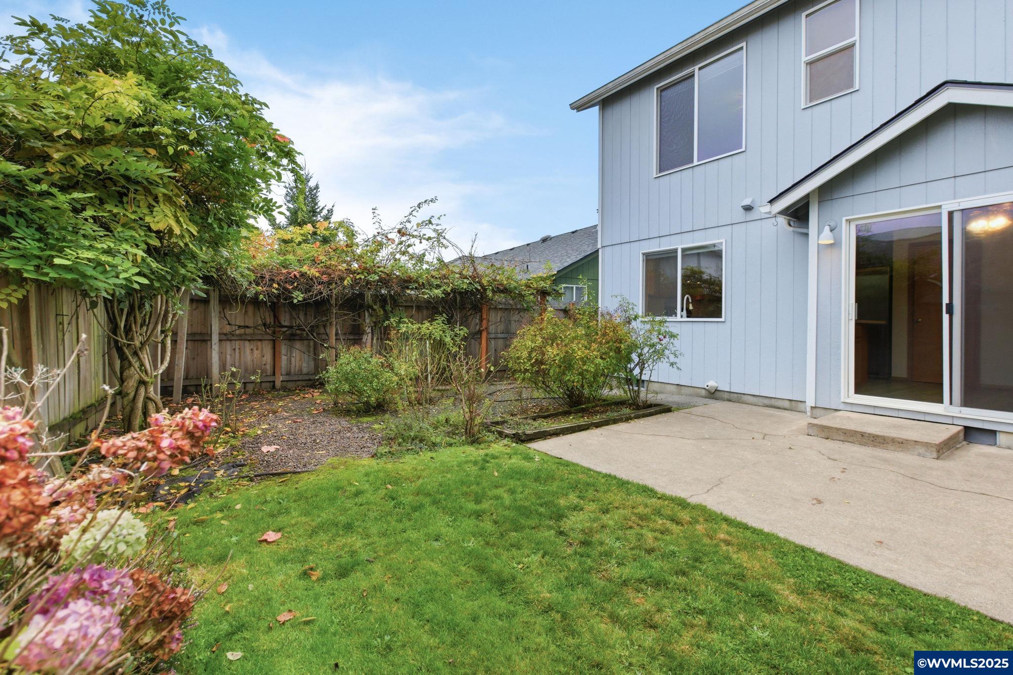 Corvallis, Oregon, 97333, United States, 4 Bedrooms Bedrooms, ,3 BathroomsBathrooms,Residential,For Sale,1999072