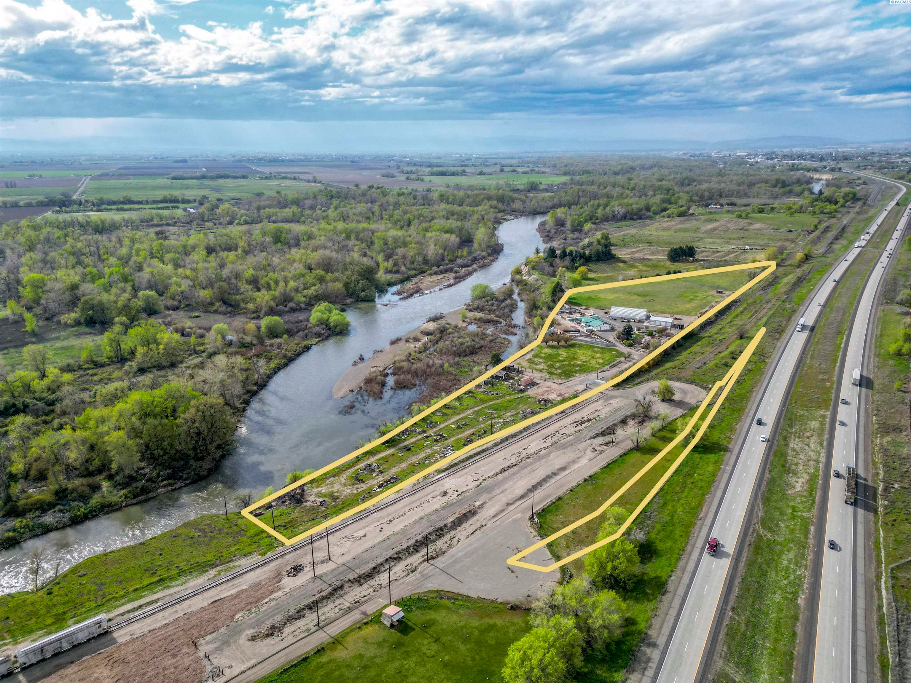 Granger, Washington, 98932, United States, 4 Bedrooms Bedrooms, ,1 BathroomBathrooms,Residential,For Sale,1975233