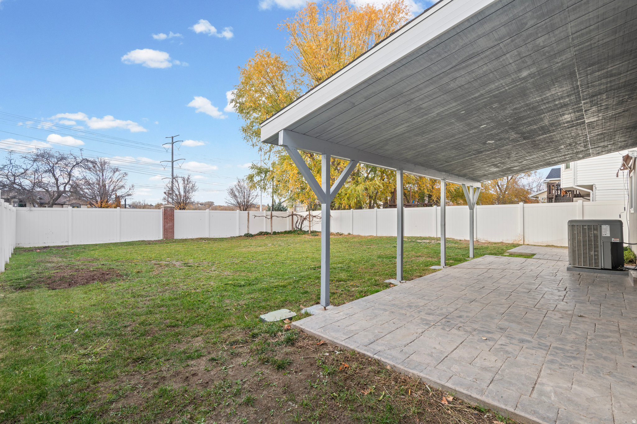 Sandy, Utah, 84070, United States, 3 Bedrooms Bedrooms, ,3 BathroomsBathrooms,Residential,For Sale,1996029