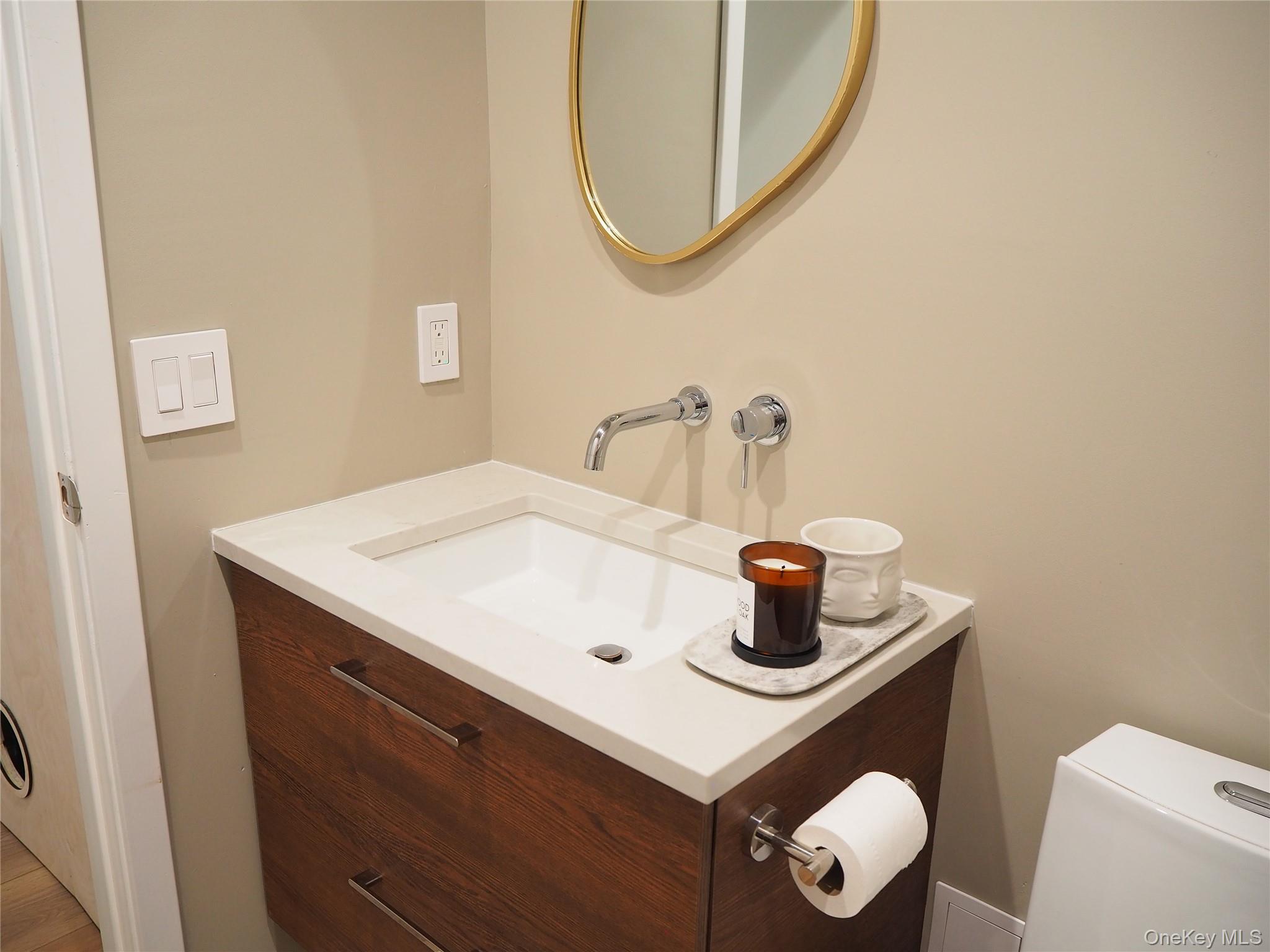 White Plains, New York, 10605, United States, 1 Bedroom Bedrooms, ,2 BathroomsBathrooms,Residential,For Sale,1988254