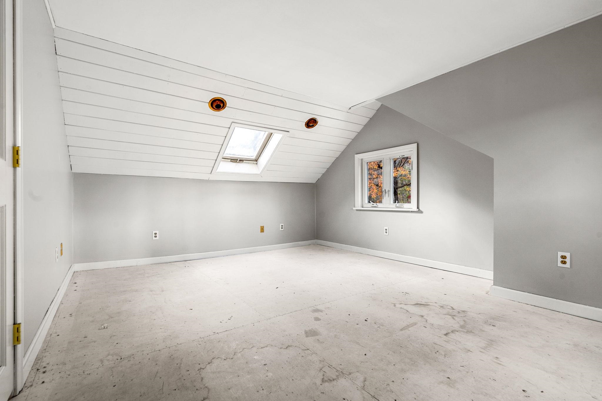 Pelham, New Hampshire, 03076, United States, 3 Bedrooms Bedrooms, ,1 BathroomBathrooms,Residential,For Sale,1991276