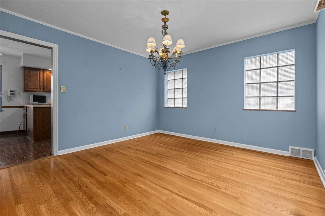 Squirrel Hill, Pennsylvania, 15217, United States, 5 Bedrooms Bedrooms, ,4 BathroomsBathrooms,Residential,For Sale,1956769