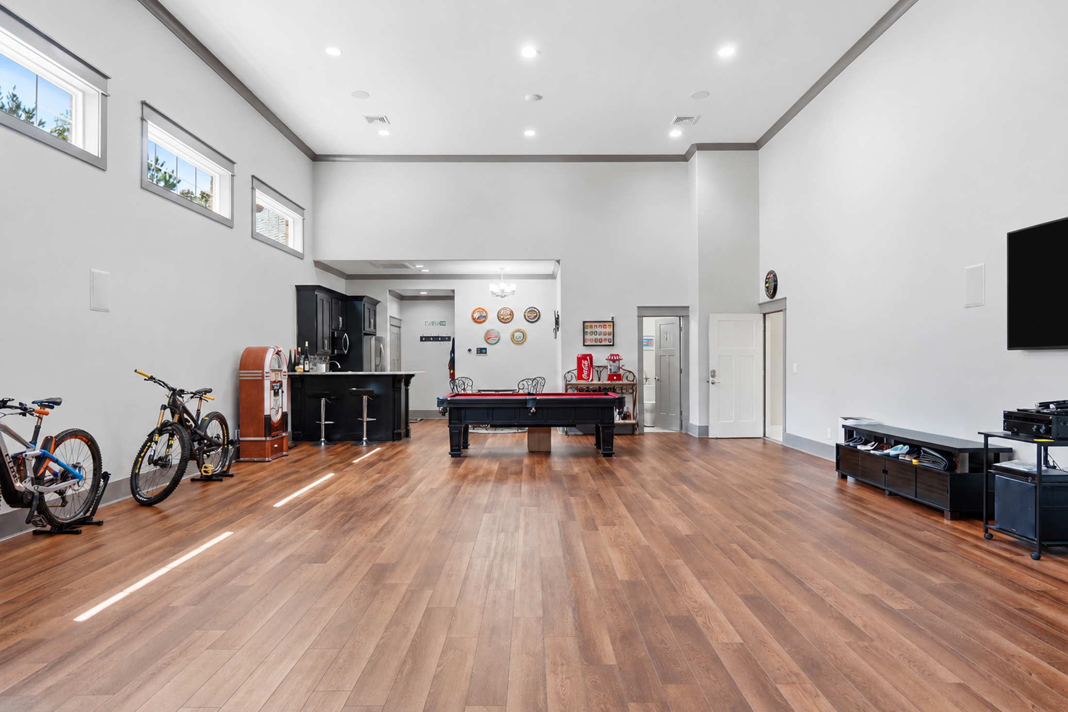  Effortless Entertaining and Everyday Luxury at River Forest - 物件實景