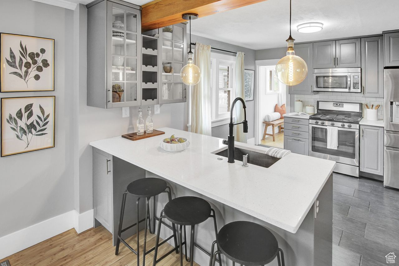 Salt Lake City, Utah, 84115, United States, 2 Bedrooms Bedrooms, ,Residential,For Sale,1940740