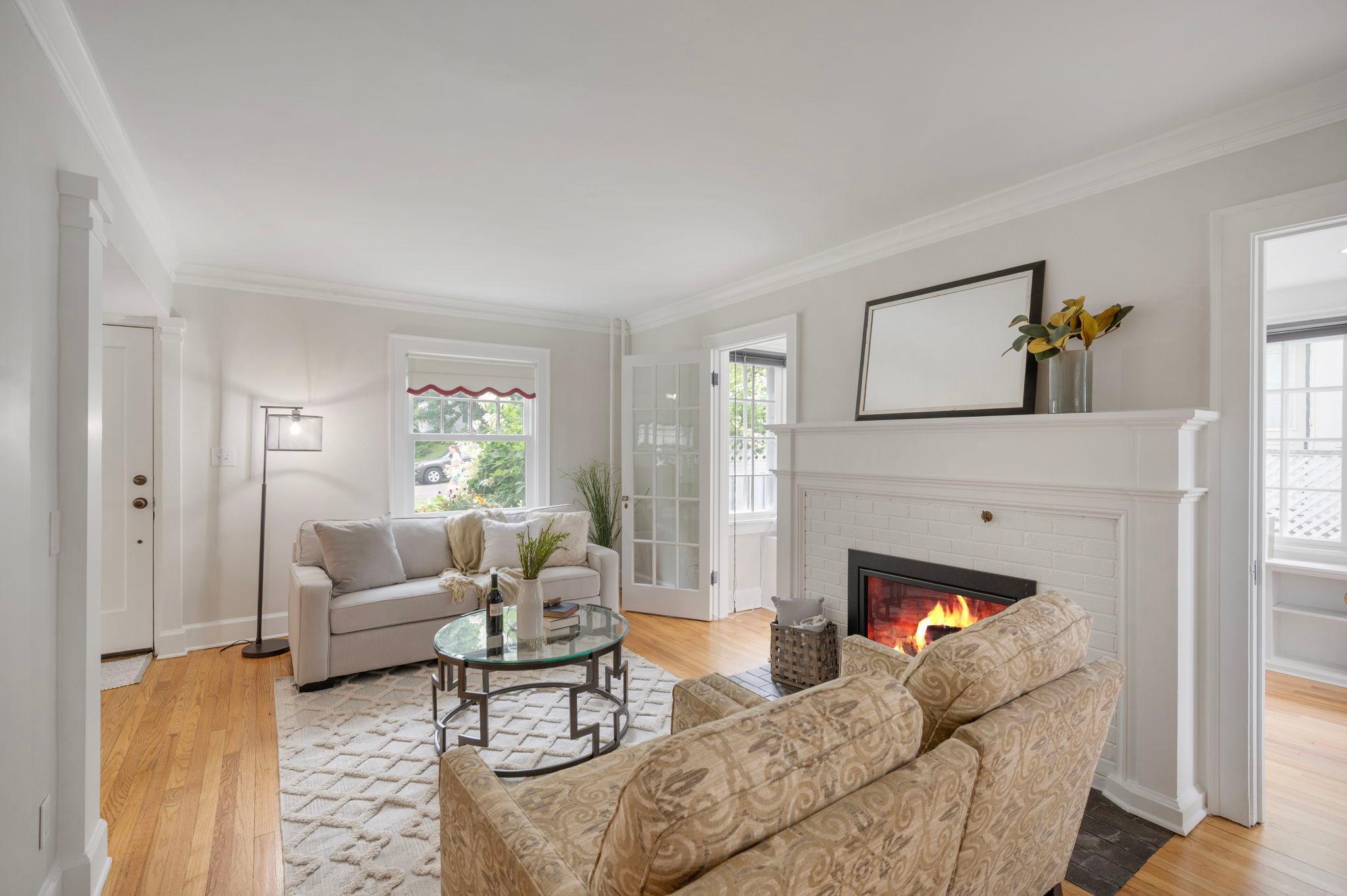 Saint Paul, Minnesota, 55105, United States, 4 Bedrooms Bedrooms, ,2 BathroomsBathrooms,Residential,For Sale,1919554