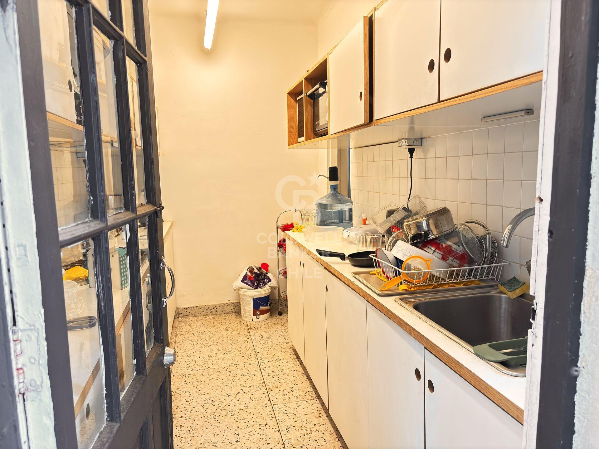 Providencia, Chile, 4 Bedrooms Bedrooms, ,2 BathroomsBathrooms,Residential,For Sale,1847198