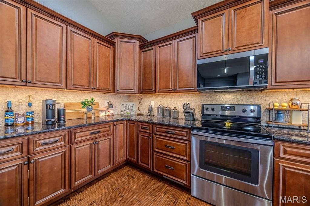 Camdenton, Missouri, 65020, United States, 3 Bedrooms Bedrooms, ,3 BathroomsBathrooms,Residential,For Sale,1989945