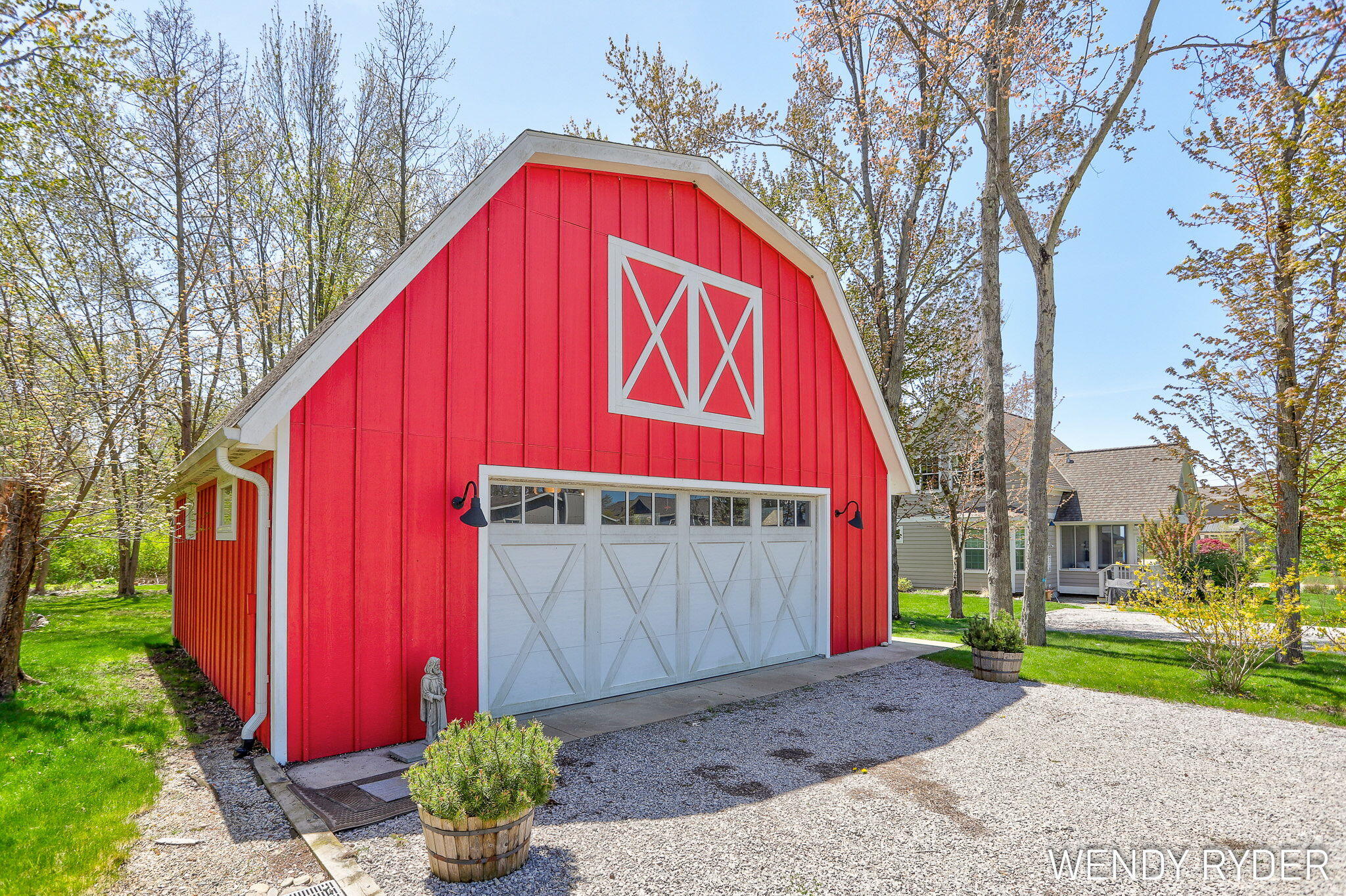 South Haven, Michigan, 49090, United States, 4 Bedrooms Bedrooms, ,4 BathroomsBathrooms,Residential,For Sale,1907418