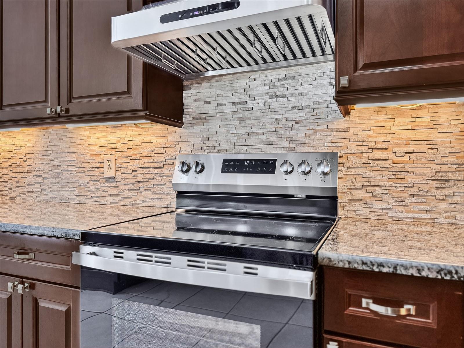 OVIEDO, Florida, 32766, United States, 5 Bedrooms Bedrooms, ,3 BathroomsBathrooms,Residential,For Sale,1974970