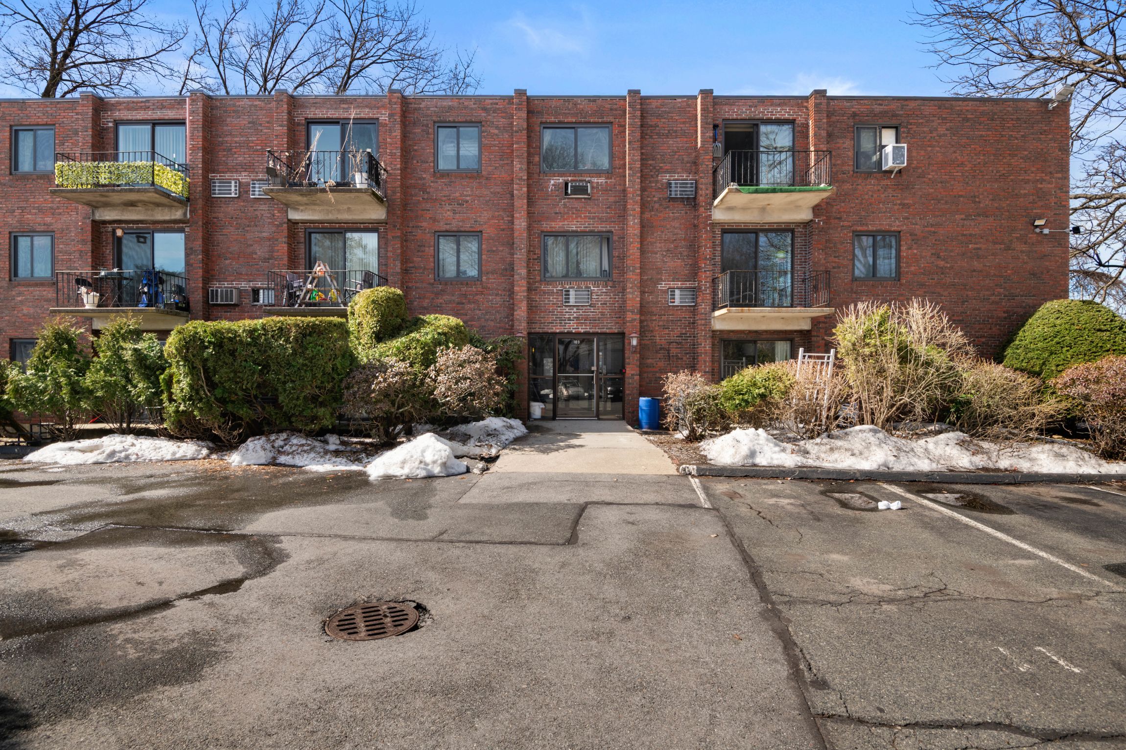  103 Newman Road, Malden, MA, 02148 - 物件實景