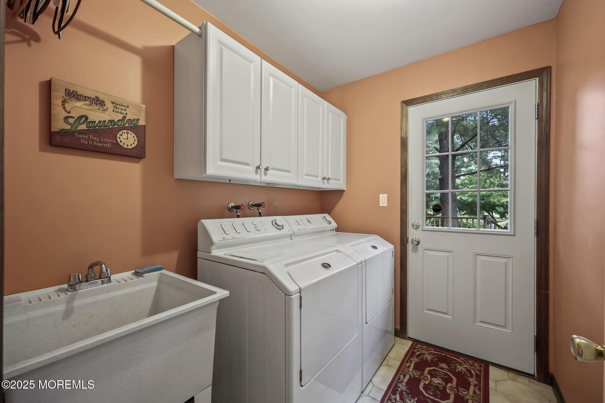 Marlboro, New Jersey, 07746, United States, 5 Bedrooms Bedrooms, ,3 BathroomsBathrooms,Residential,For Sale,1924539