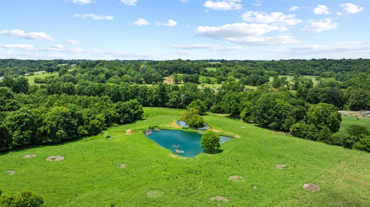 Franklin, Kentucky, 42134, United States, 5 Bedrooms Bedrooms, ,3 BathroomsBathrooms,Residential,For Sale,1903592