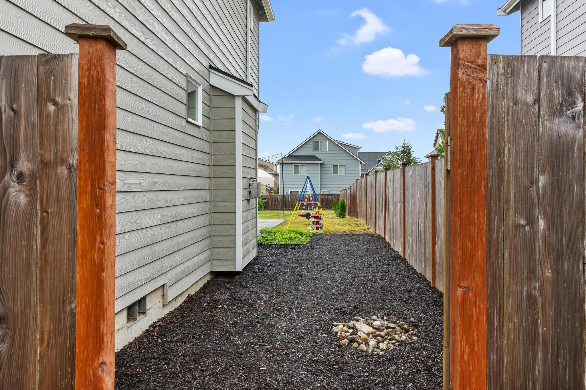  423 205th St SW, Lynnwood, WA 98036 - 物件實景