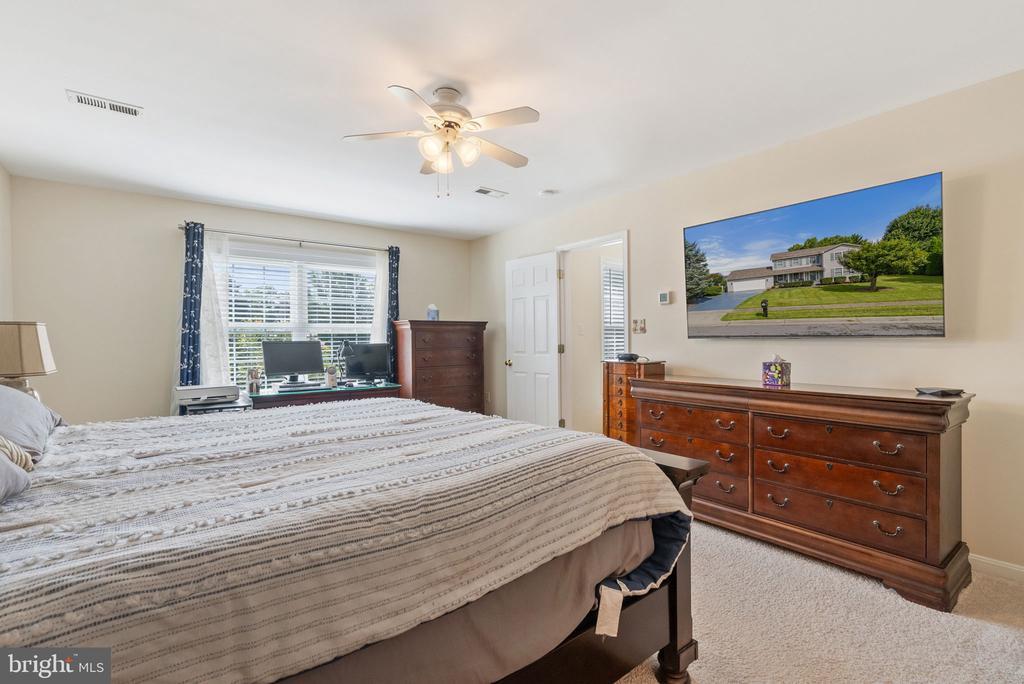 Winchester, Virginia, 22601, United States, 3 Bedrooms Bedrooms, ,3 BathroomsBathrooms,Residential,For Sale,1906316