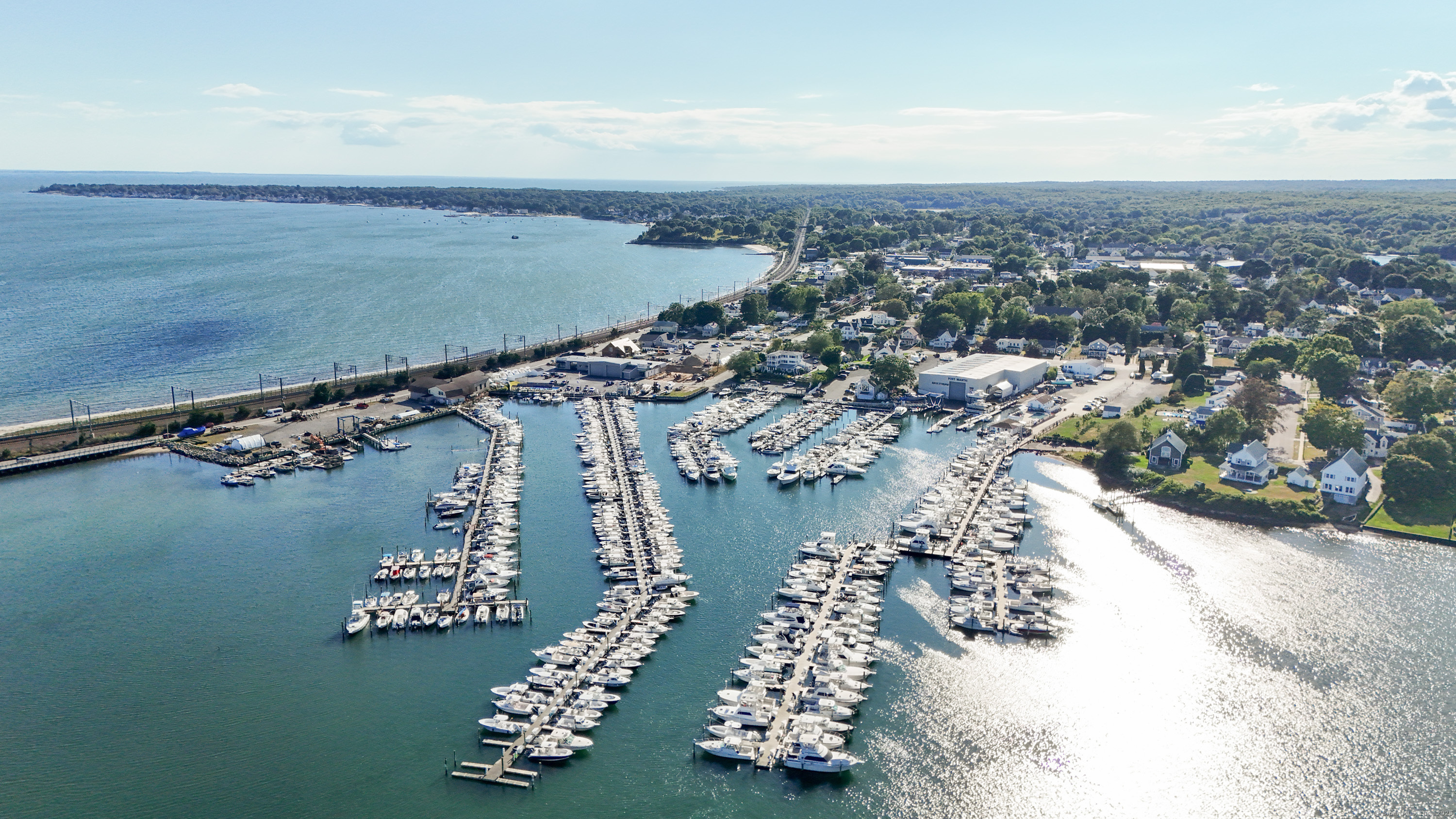 East Lyme, Connecticut, 06357, United States, 2 Bedrooms Bedrooms, ,3 BathroomsBathrooms,Residential,For Sale,1933174