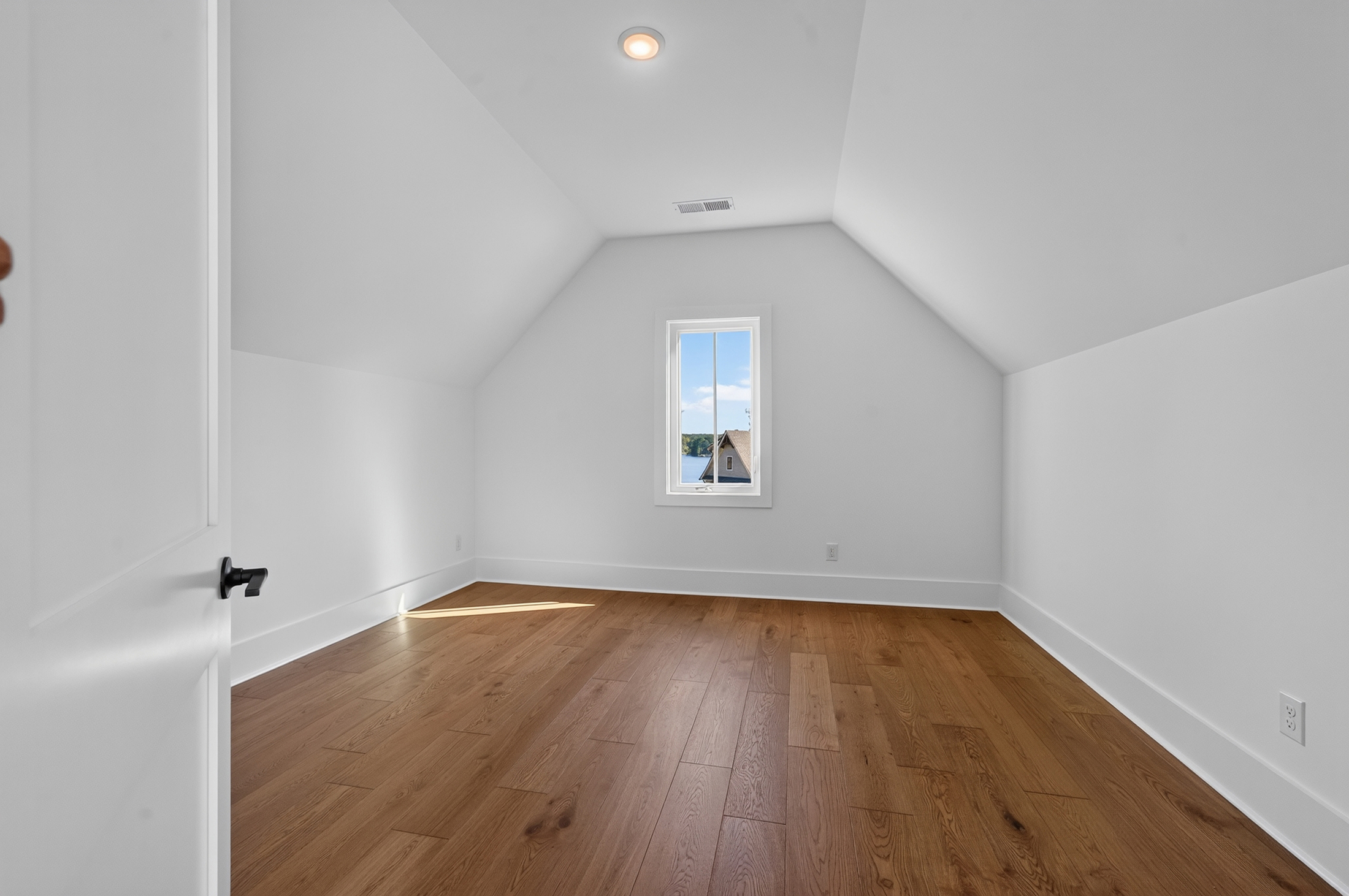  Stunning New Home by Green Park Homes in Sought-after Cuscowilla Community - 物件實景