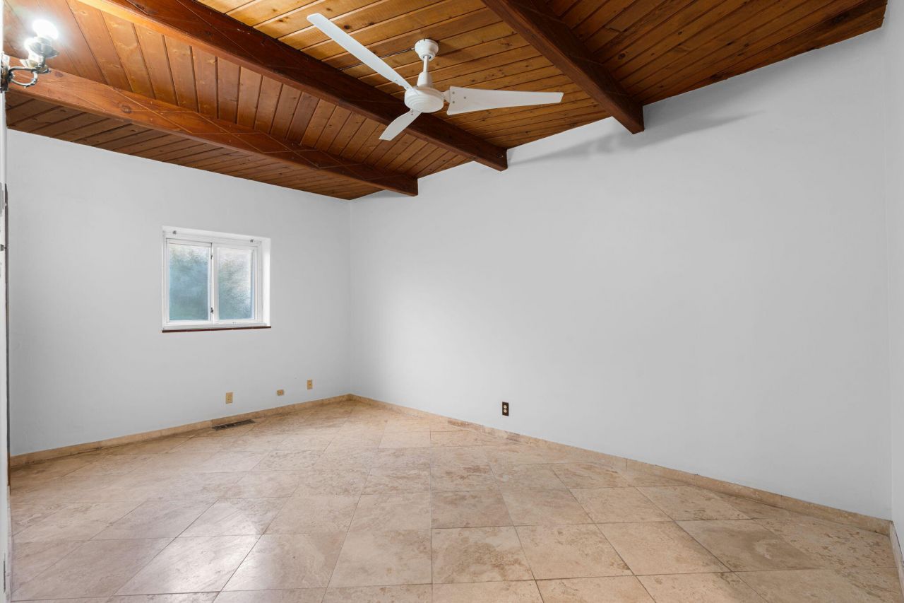 Albuquerque, New Mexico, 87106, United States, 4 Bedrooms Bedrooms, ,5 BathroomsBathrooms,Residential,For Sale,1896146