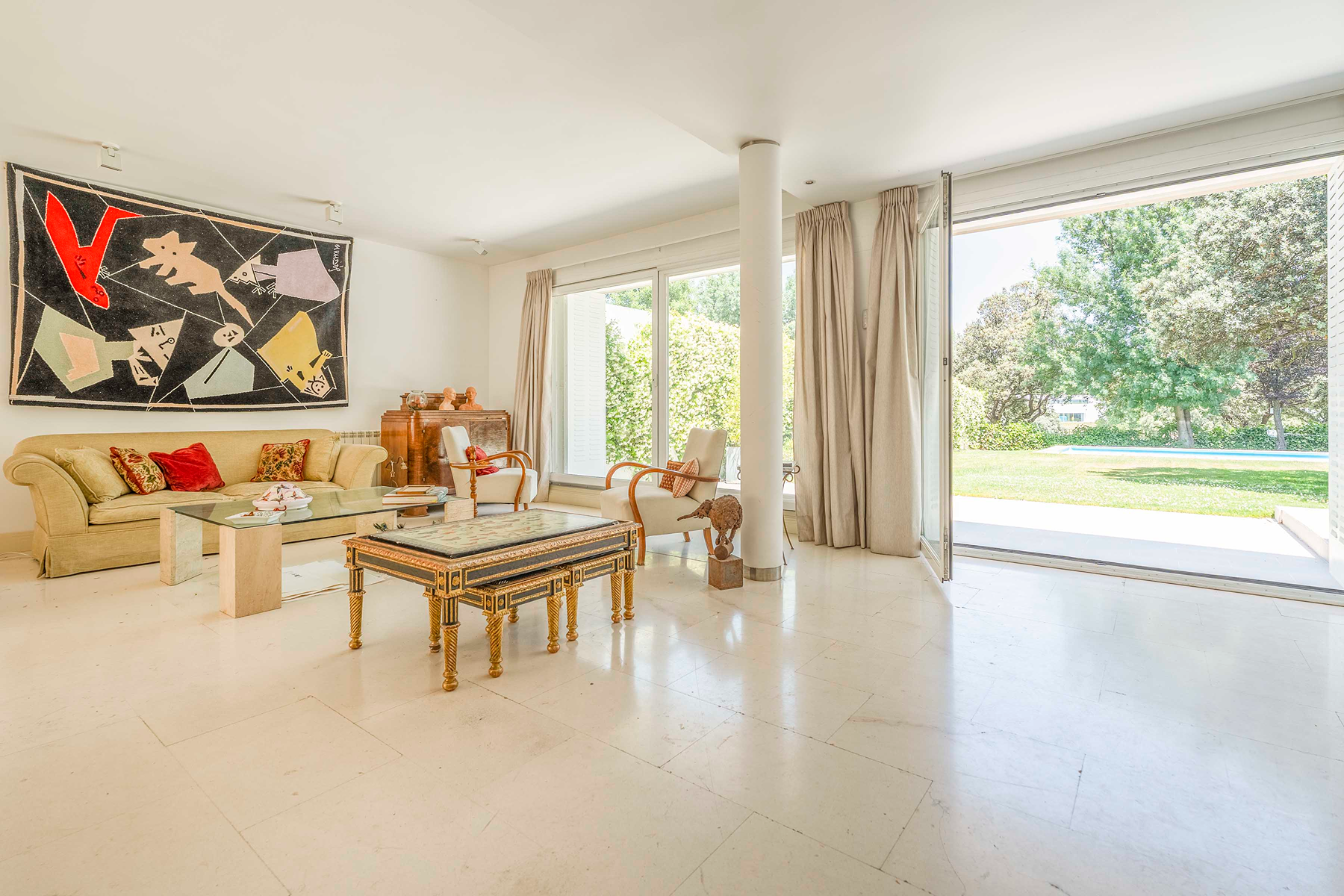  Chalet in 24-hour estate with Golf views - 物件實景