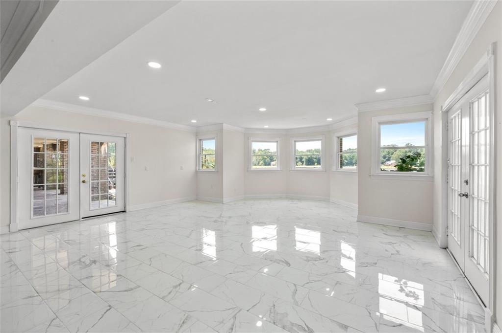 Jonesboro, Georgia, 30236, United States, 5 Bedrooms Bedrooms, ,5 BathroomsBathrooms,Residential,For Sale,1889990