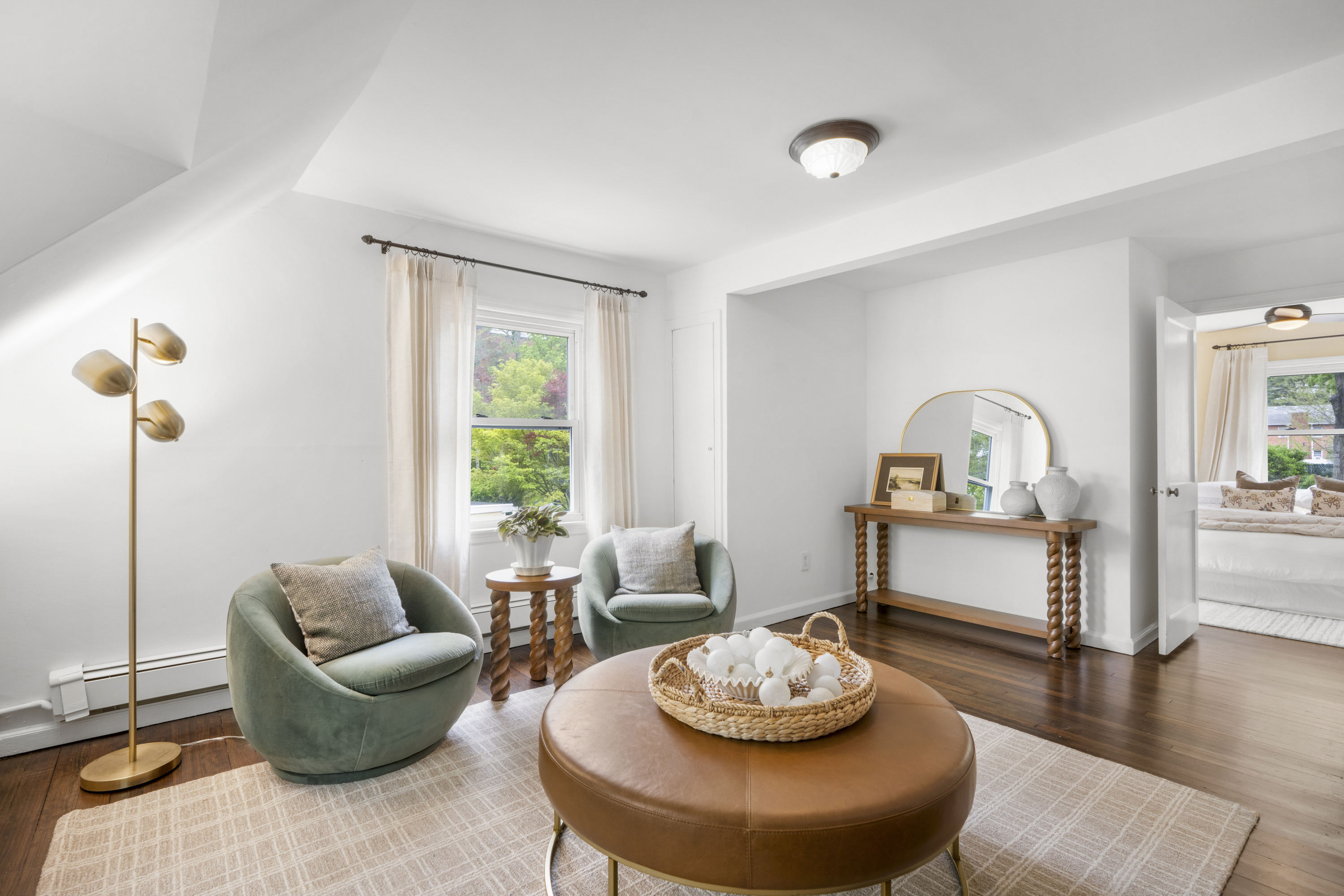  Charming Expanded Cape Cod - 物件實景
