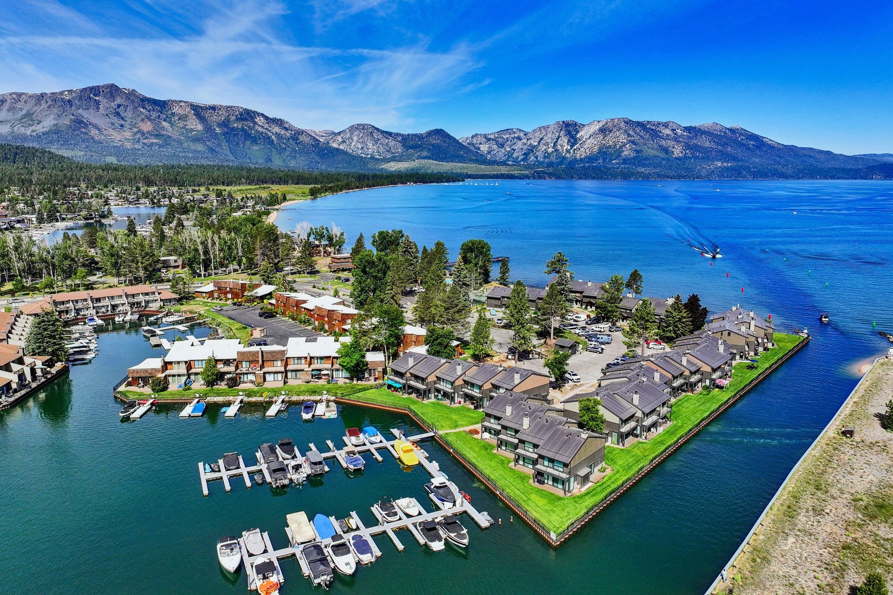  LAKEFRONT LIVING IN TAHOE KEYS - 物件實景