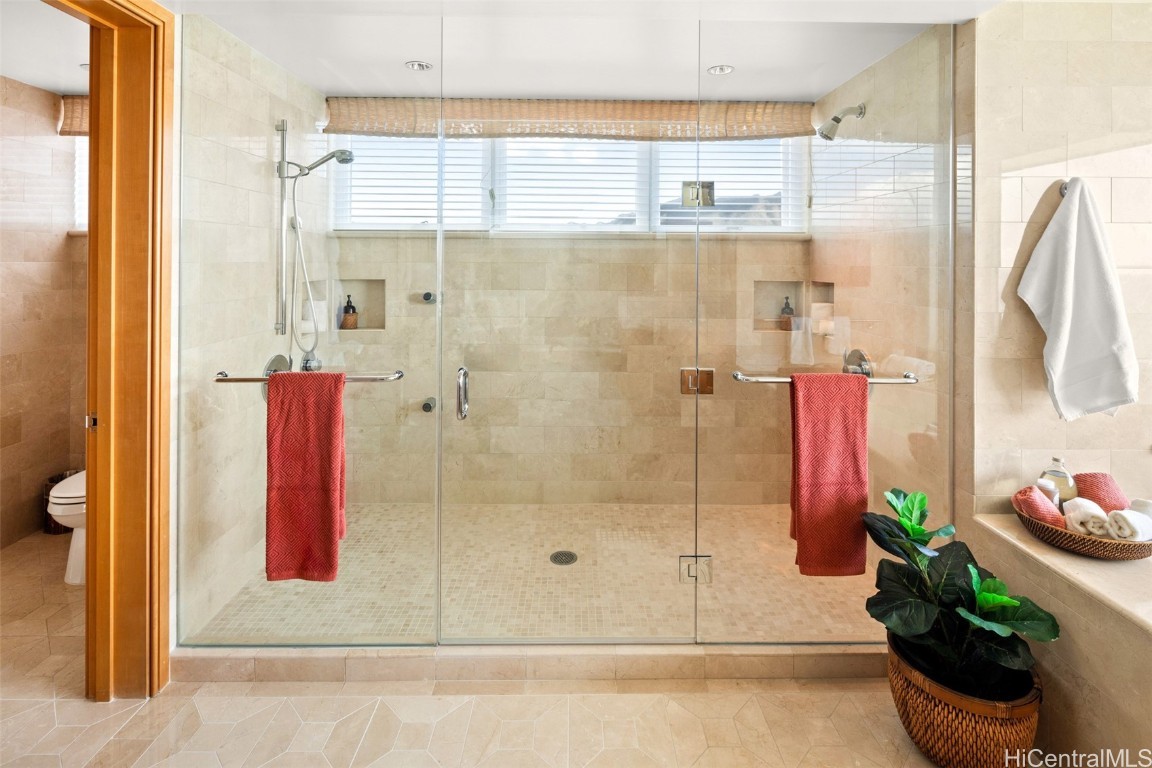 Honolulu, Hawaii, 96815, United States, 2 Bedrooms Bedrooms, ,4 BathroomsBathrooms,Residential,For Sale,1713125