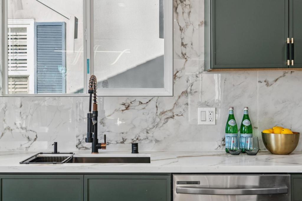 San Francisco, California, 94132, United States, 4 Bedrooms Bedrooms, ,4 BathroomsBathrooms,Residential,For Sale,2008960