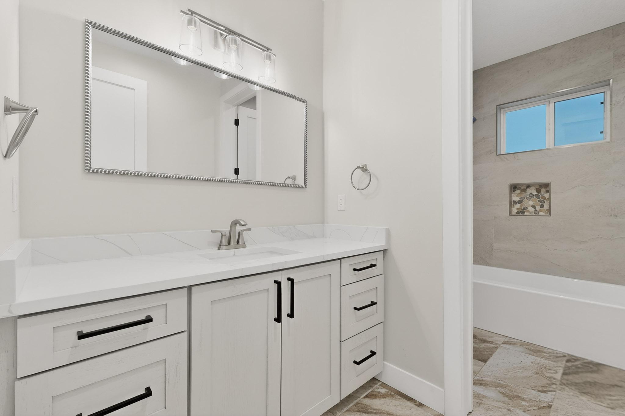 Edgewood, New Mexico, 87105, United States, 3 Bedrooms Bedrooms, ,3 BathroomsBathrooms,Residential,For Sale,2002461