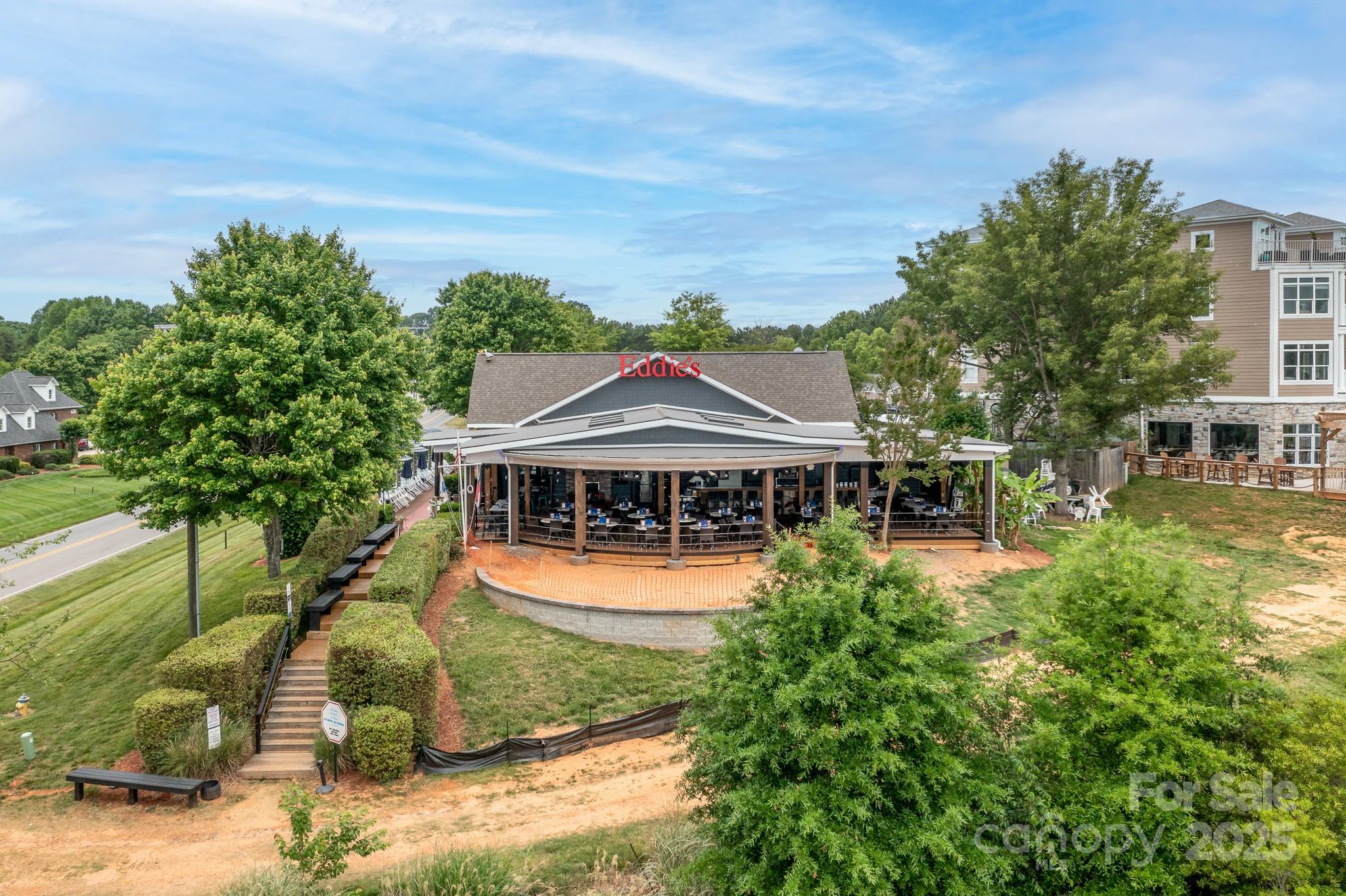 Mooresville, North Carolina, 28117, United States, 4 Bedrooms Bedrooms, ,3 BathroomsBathrooms,Residential,For Sale,1766342
