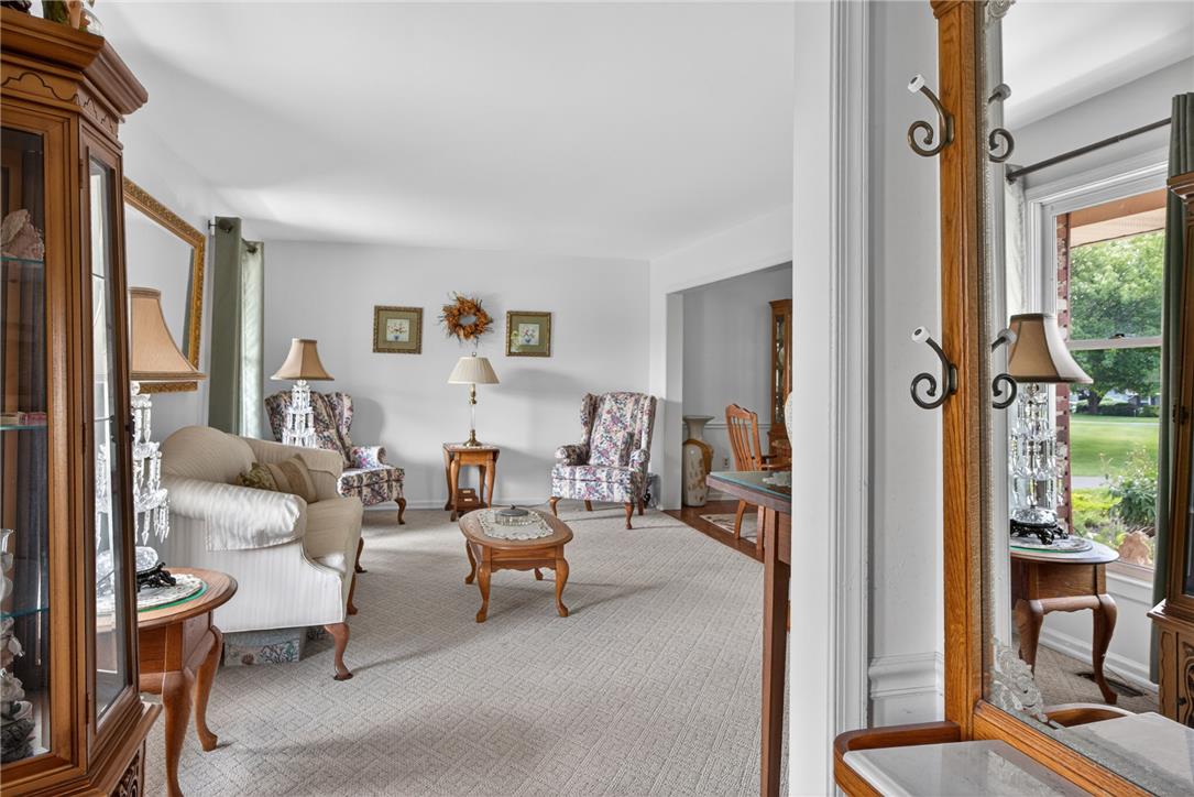 Lower Saucon Twp, Pennsylvania, 18055, United States, 5 Bedrooms Bedrooms, ,4 BathroomsBathrooms,Residential,For Sale,2048315