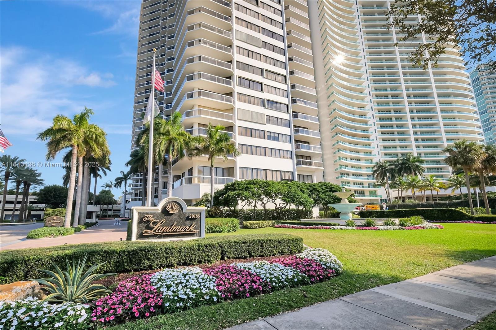 Aventura, Florida, 33180, United States, 2 Bedrooms Bedrooms, ,2 BathroomsBathrooms,Residential,For Sale,1898745