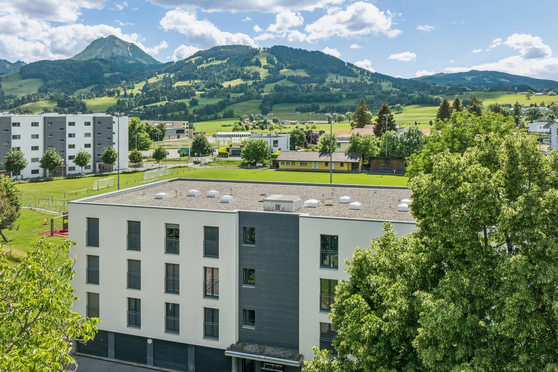  Beautiful 3.5-room apartment with an 18 m² balcony in La Tour-de-Trême - 物件實景