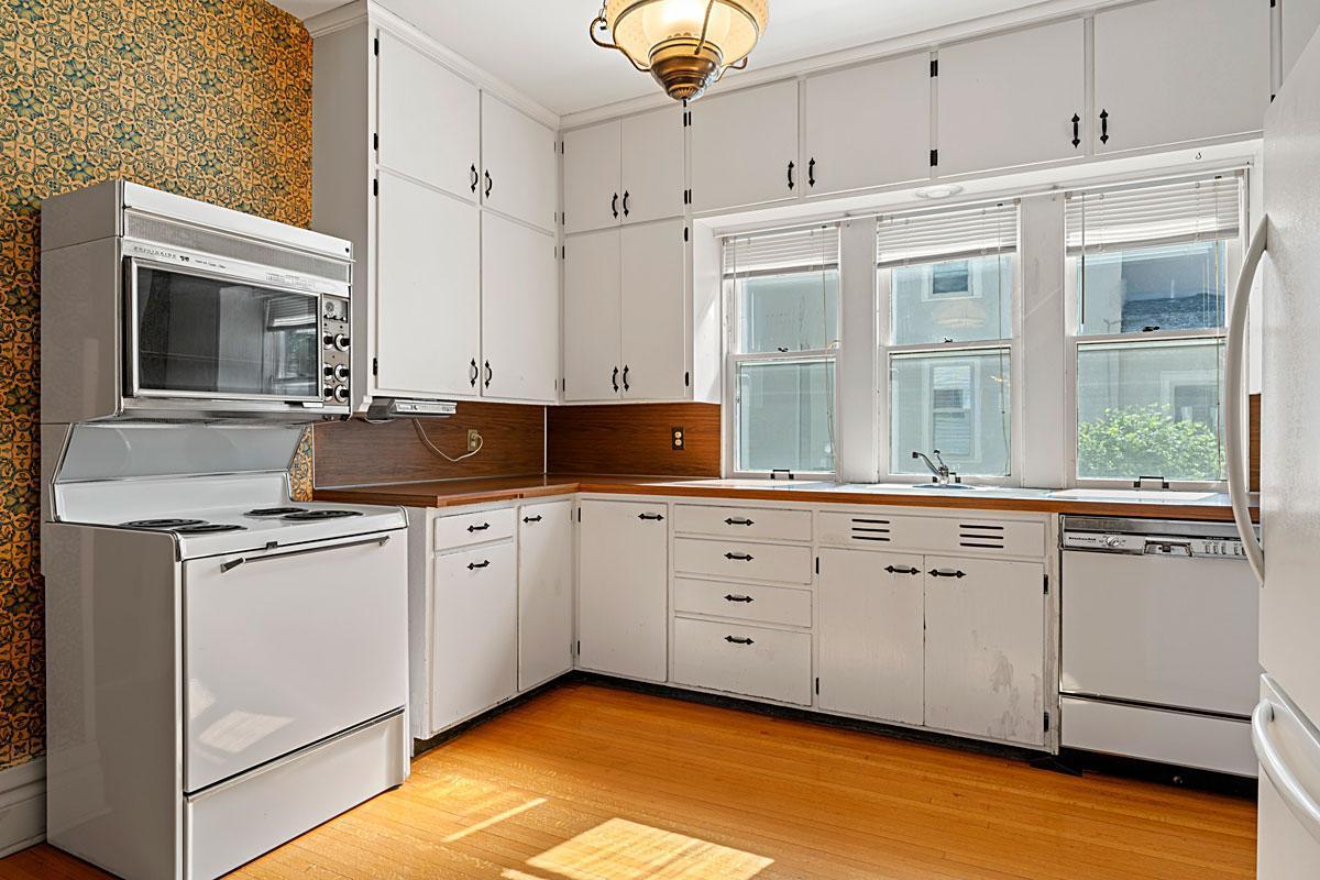 Northfield, Minnesota, 55057, United States, 5 Bedrooms Bedrooms, ,1 BathroomBathrooms,Residential,For Sale,1984283