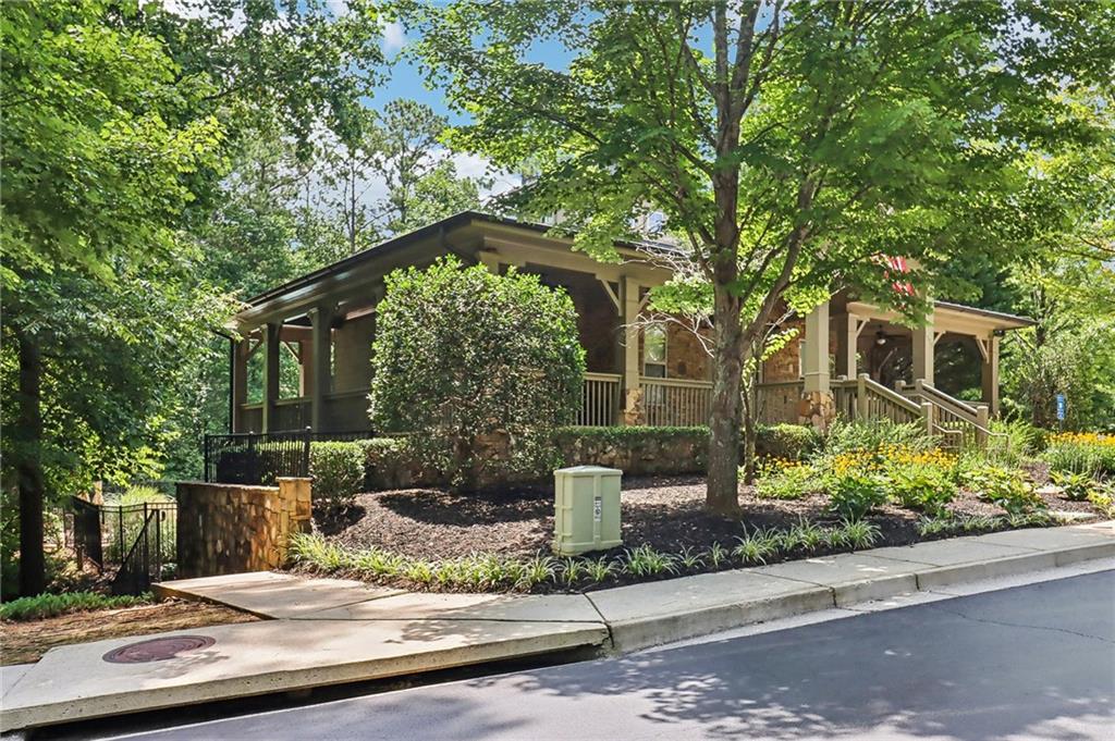 Atlanta, Georgia, 30339, United States, 3 Bedrooms Bedrooms, ,4 BathroomsBathrooms,Residential,For Sale,2003364