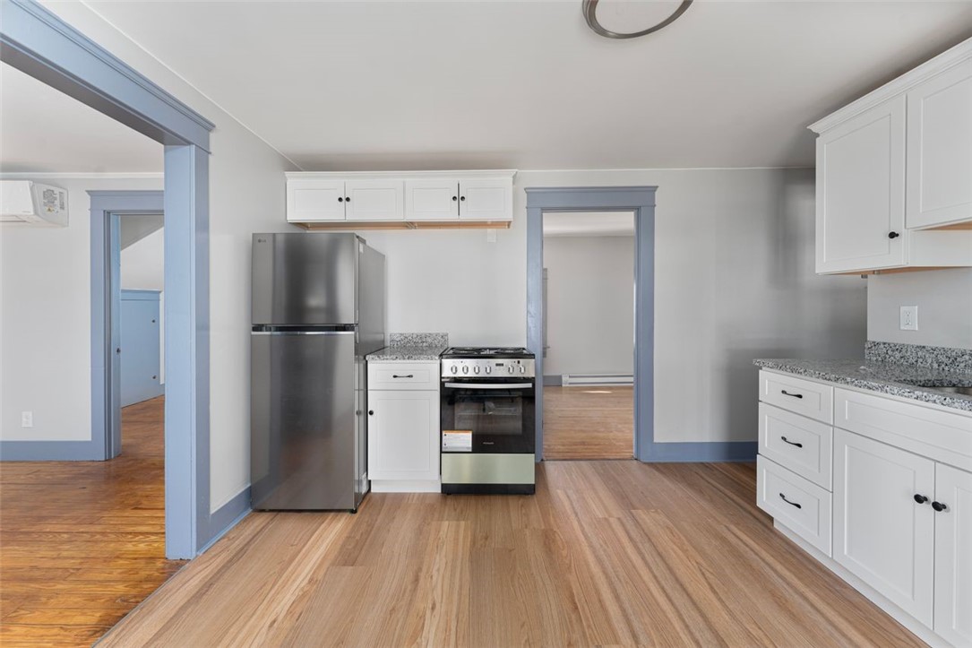 Warwick, Rhode Island, 02889, United States, 4 Bedrooms Bedrooms, ,2 BathroomsBathrooms,Residential,For Sale,1988287