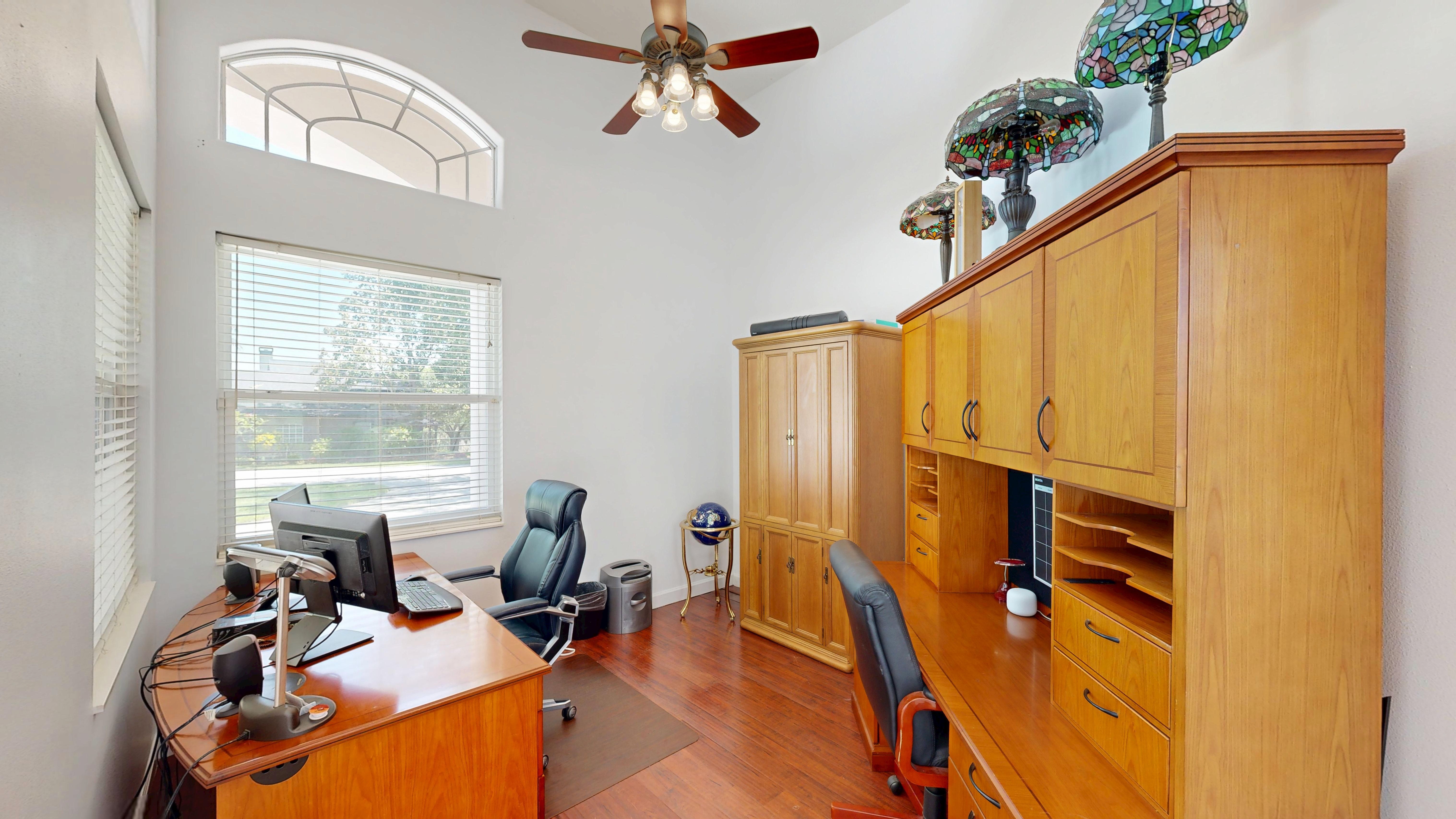 Oakland, Florida, 34760, United States, 4 Bedrooms Bedrooms, ,3 BathroomsBathrooms,Residential,For Sale,1828727
