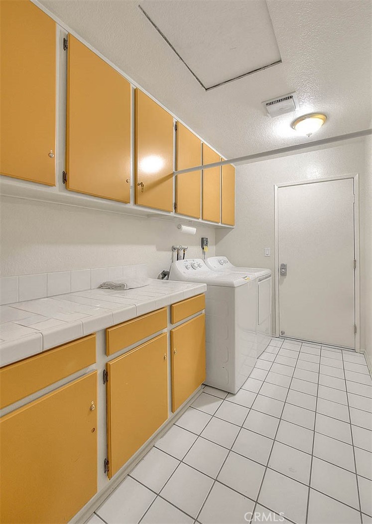 Loma Linda, California, 92354, United States, 4 Bedrooms Bedrooms, ,2 BathroomsBathrooms,Residential,For Sale,1841677