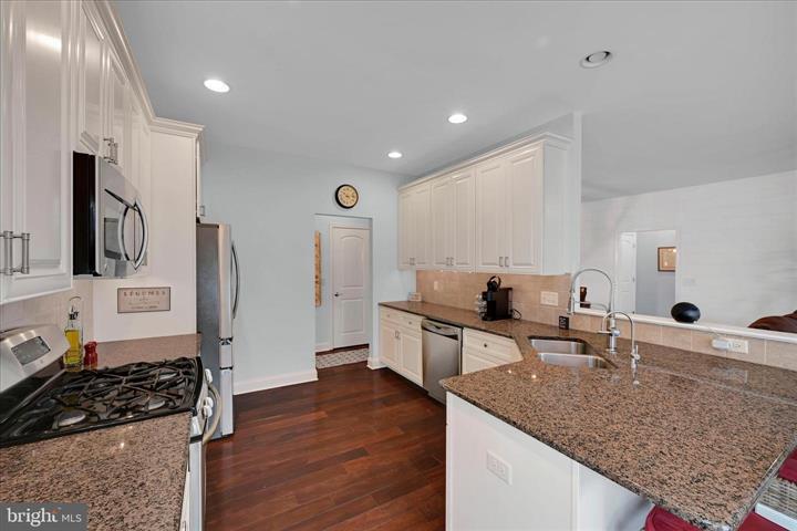 Millersville, Pennsylvania, 17551, United States, 3 Bedrooms Bedrooms, ,3 BathroomsBathrooms,Residential,For Sale,2048107