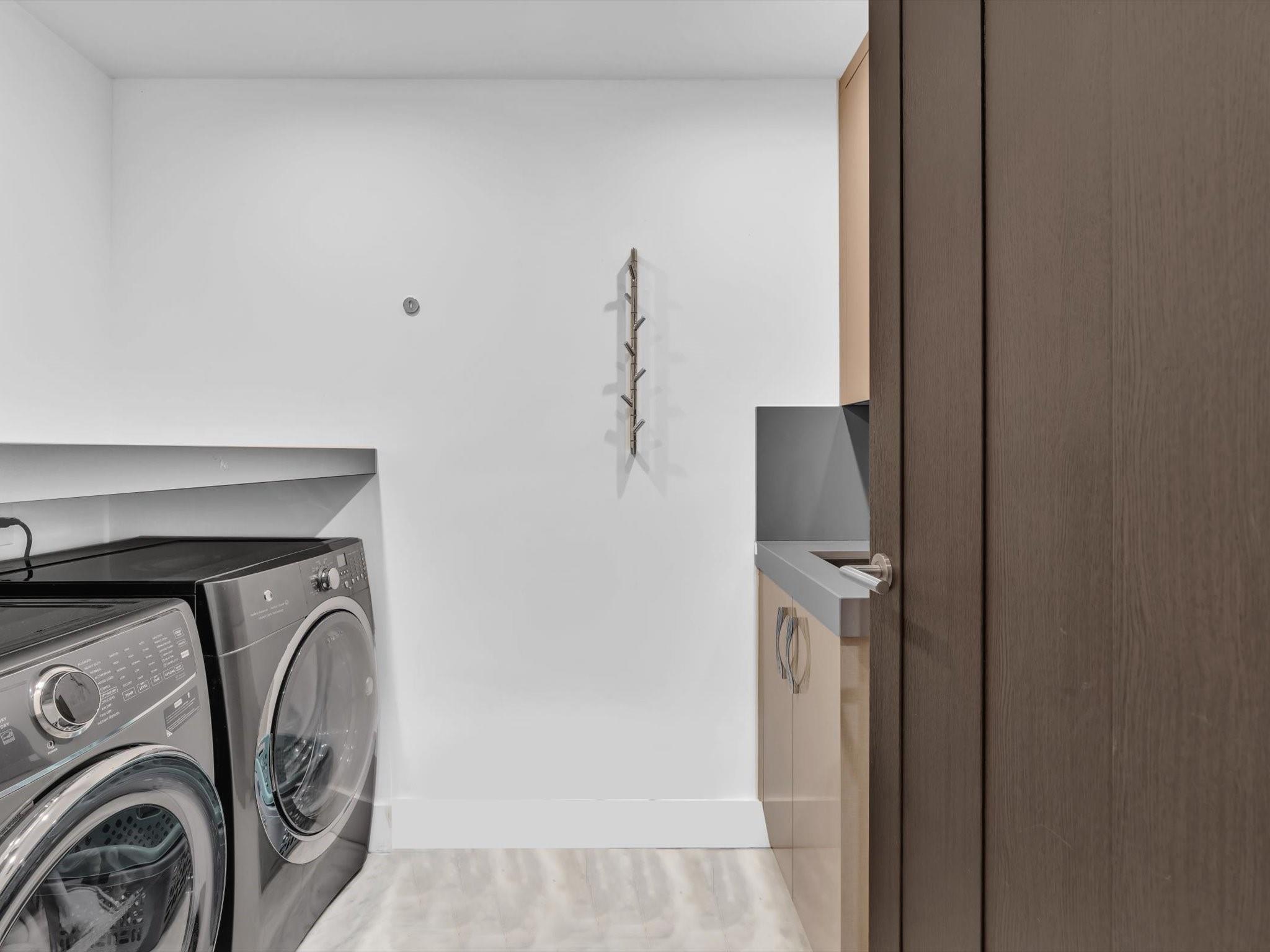 Fort Lauderdale, Florida, 33308, United States, 7 Bedrooms Bedrooms, ,8 BathroomsBathrooms,Residential,For Sale,1975659