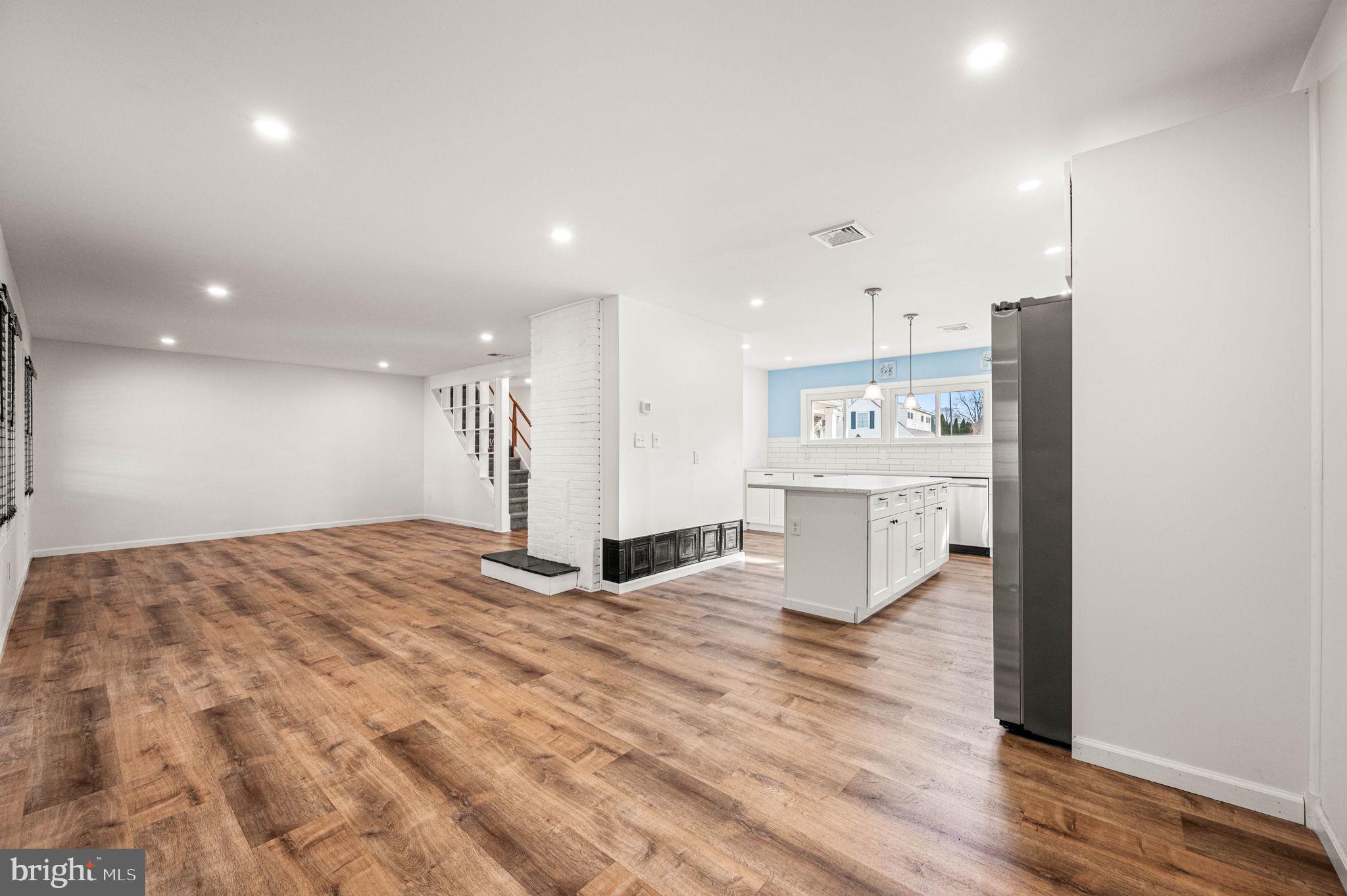 LEVITTOWN, Pennsylvania, 19056, United States, 5 Bedrooms Bedrooms, ,3 BathroomsBathrooms,Residential,For Sale,2010405