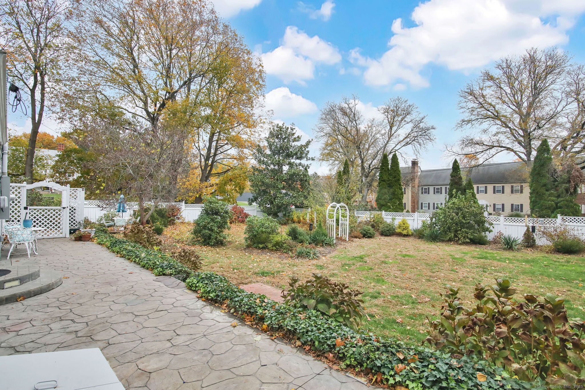 Glastonbury, Connecticut, 06033, United States, 4 Bedrooms Bedrooms, ,3 BathroomsBathrooms,Residential,For Sale,1988167