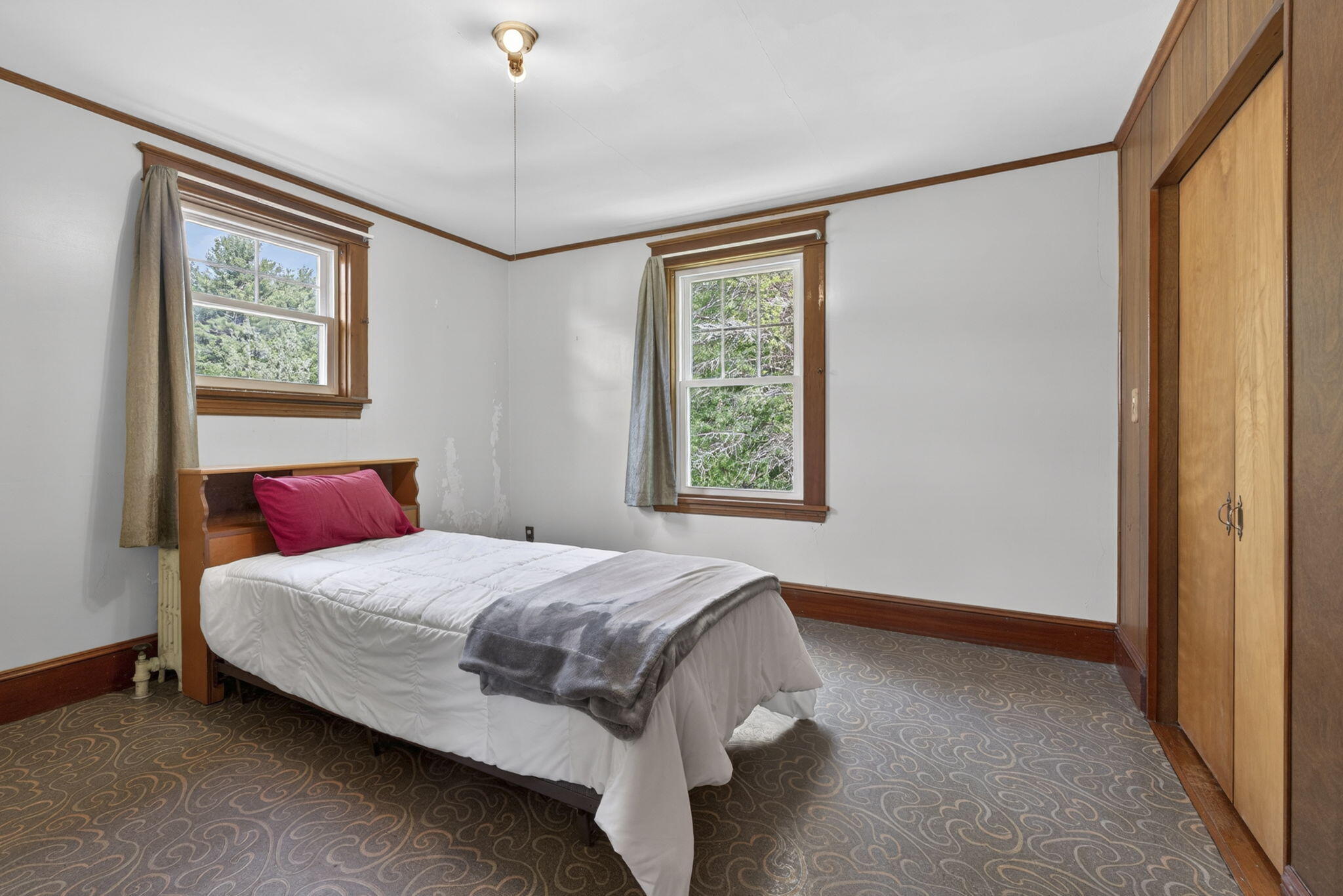 Kennebunk, Maine, 04043, United States, 3 Bedrooms Bedrooms, ,2 BathroomsBathrooms,Residential,For Sale,2048966