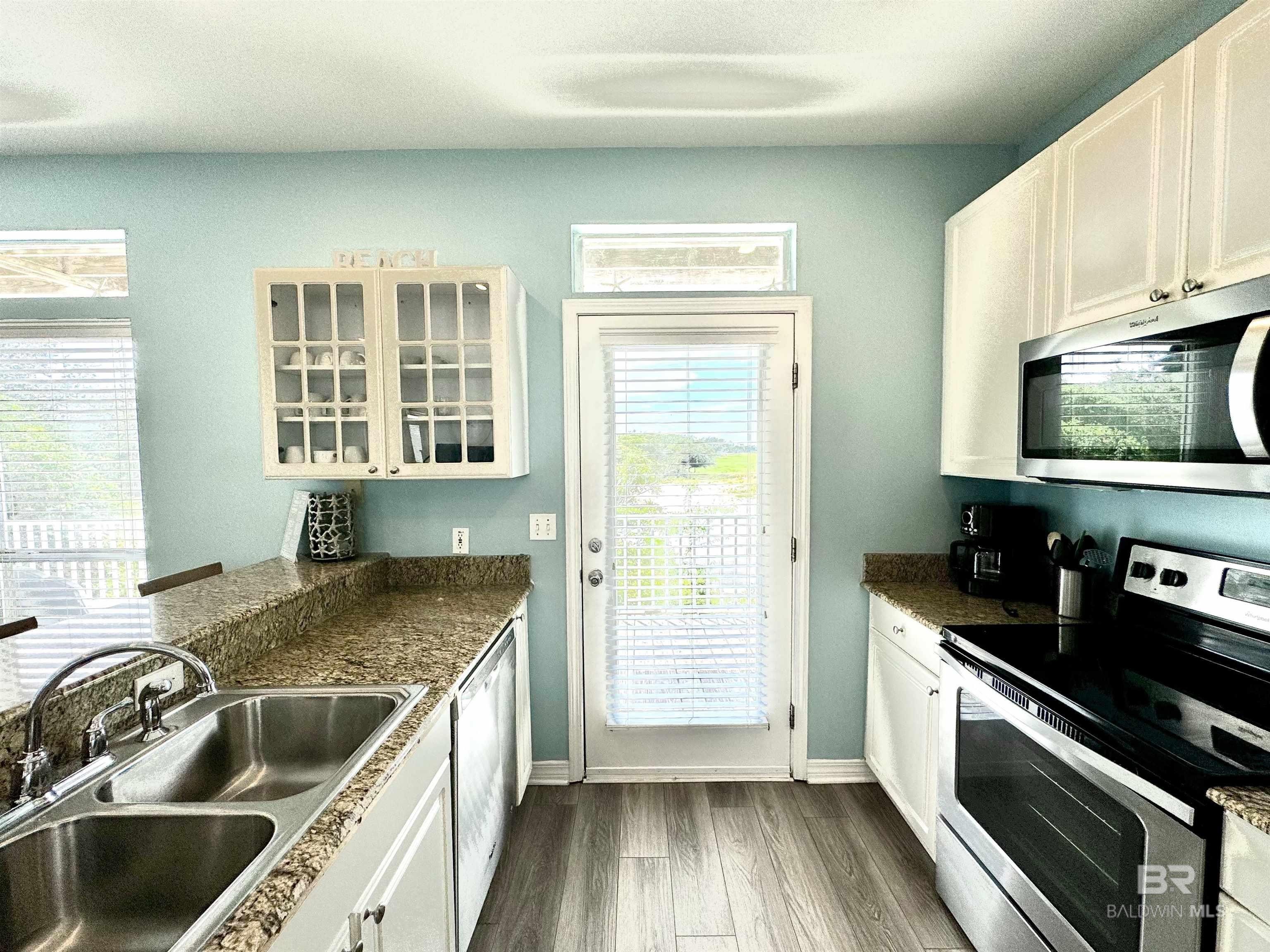Gulf Shores, Alabama, 36542, United States, 4 Bedrooms Bedrooms, ,3 BathroomsBathrooms,Residential,For Sale,1887165