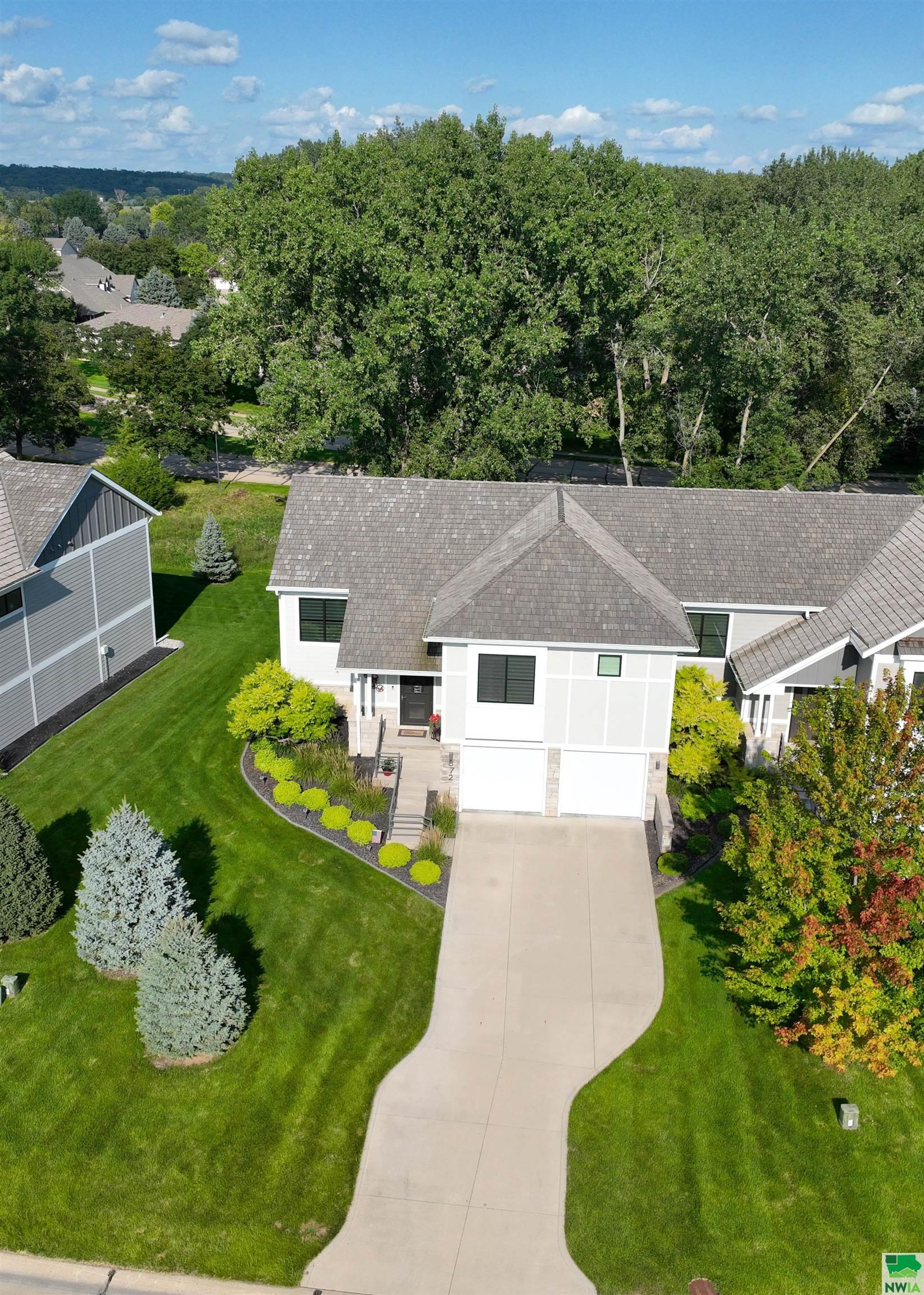 Dakota Dunes, South Dakota, 57049, United States, 3 Bedrooms Bedrooms, ,3 BathroomsBathrooms,Residential,For Sale,1984312